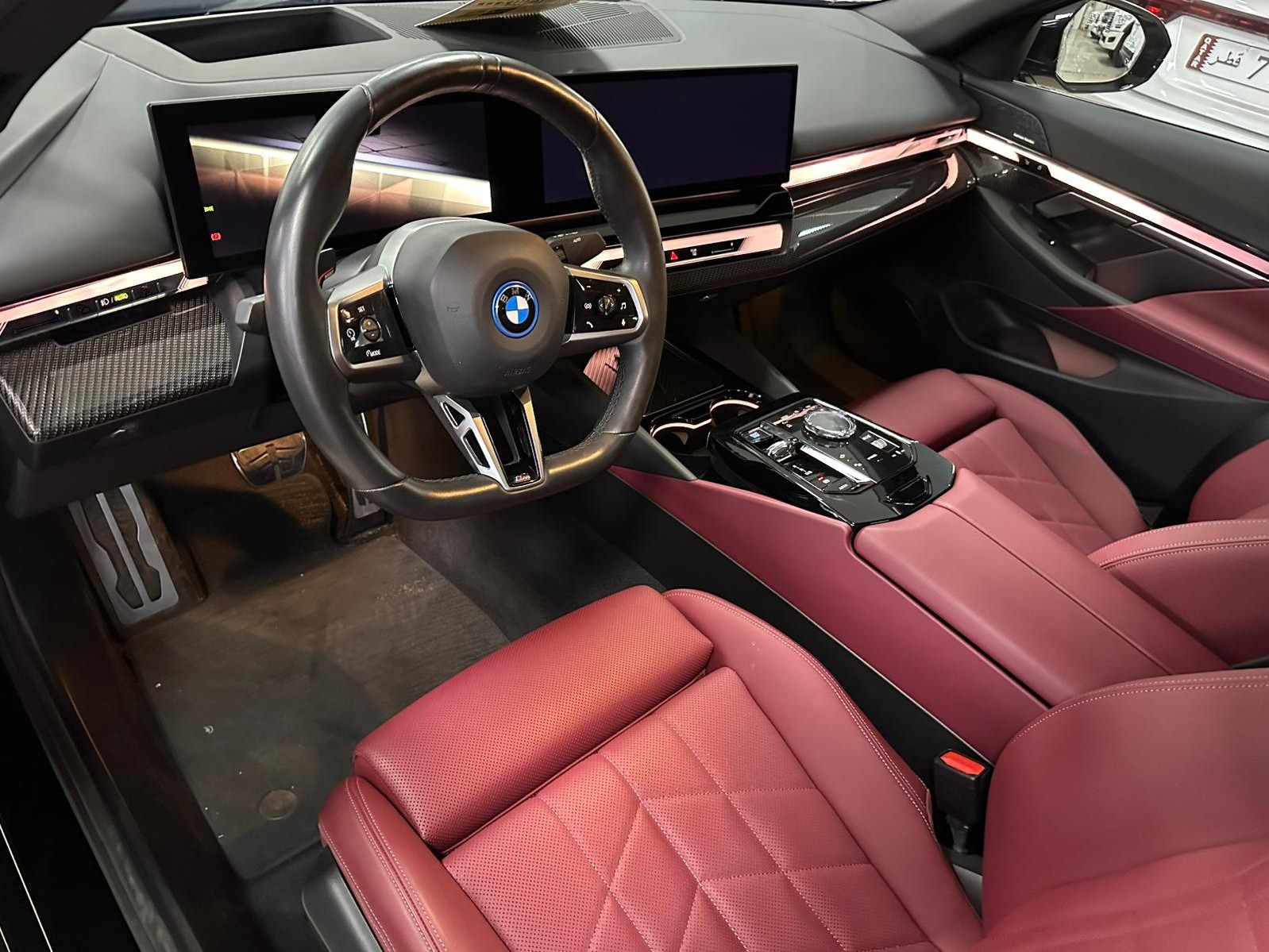 BMW i-Series I5 2024 - Image 4
