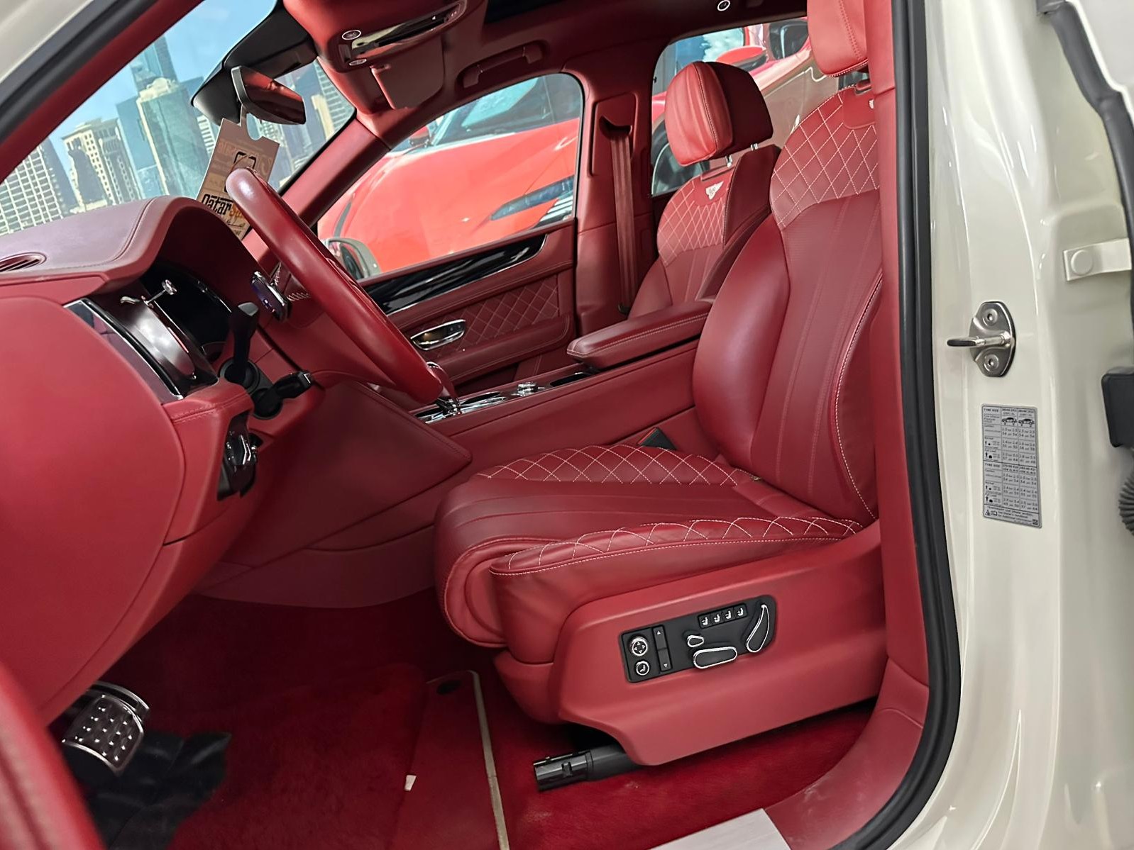 Bentley Bentayga 2018 - Image 2