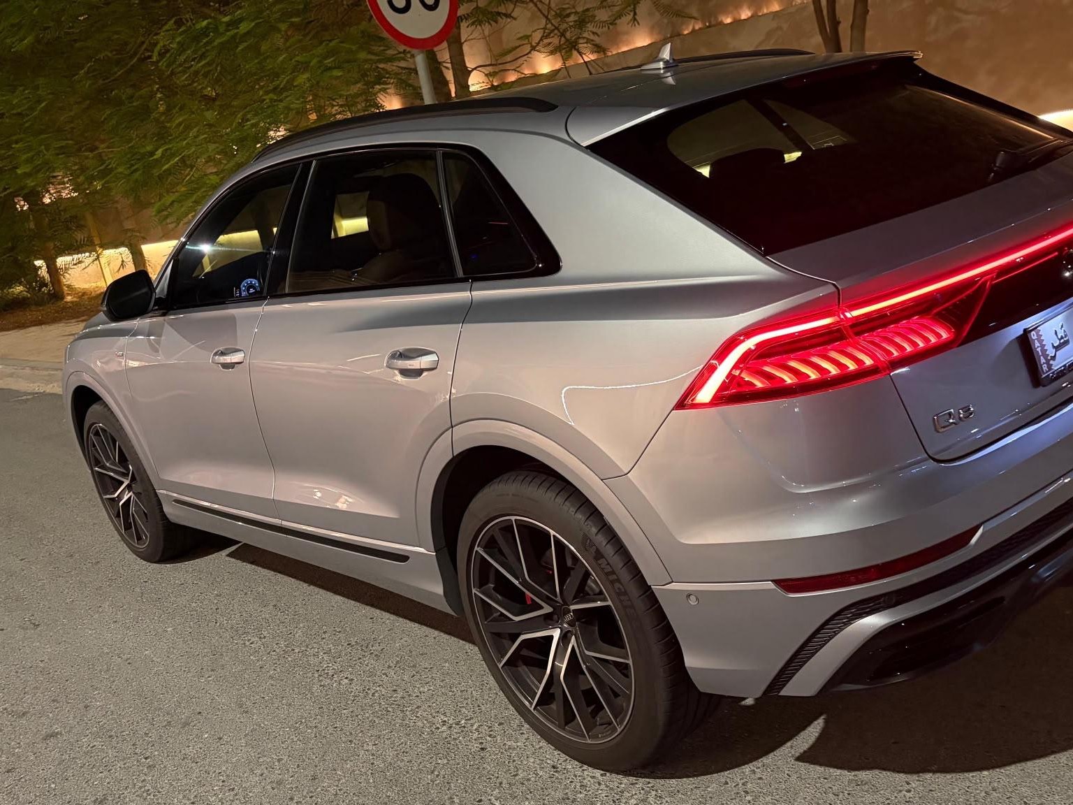 Audi Q8 2019 - Image 4