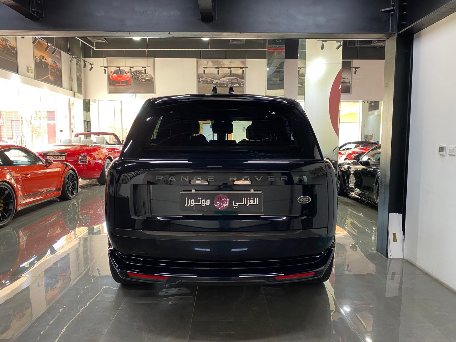 Land Rover Range Rover HSE 2023 - Image 2