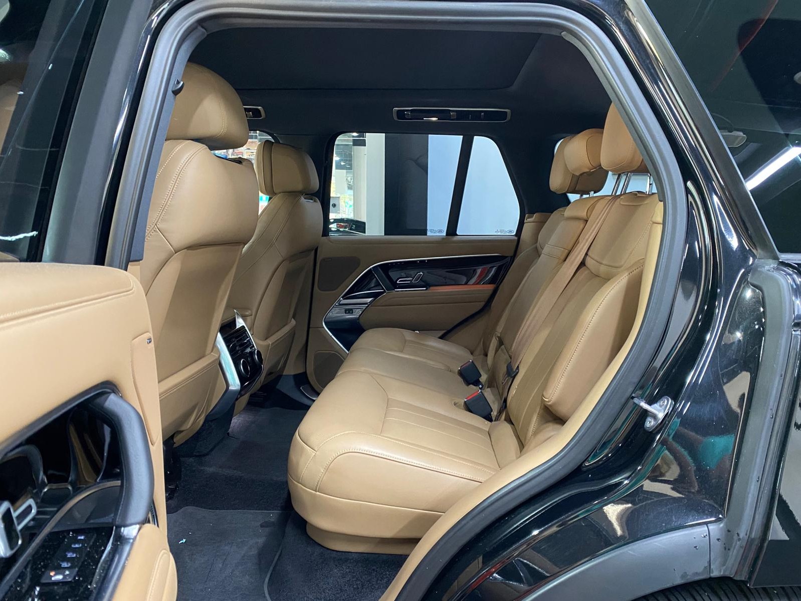 Land Rover Range Rover HSE 2023 — photo 10 for sale in Qatar