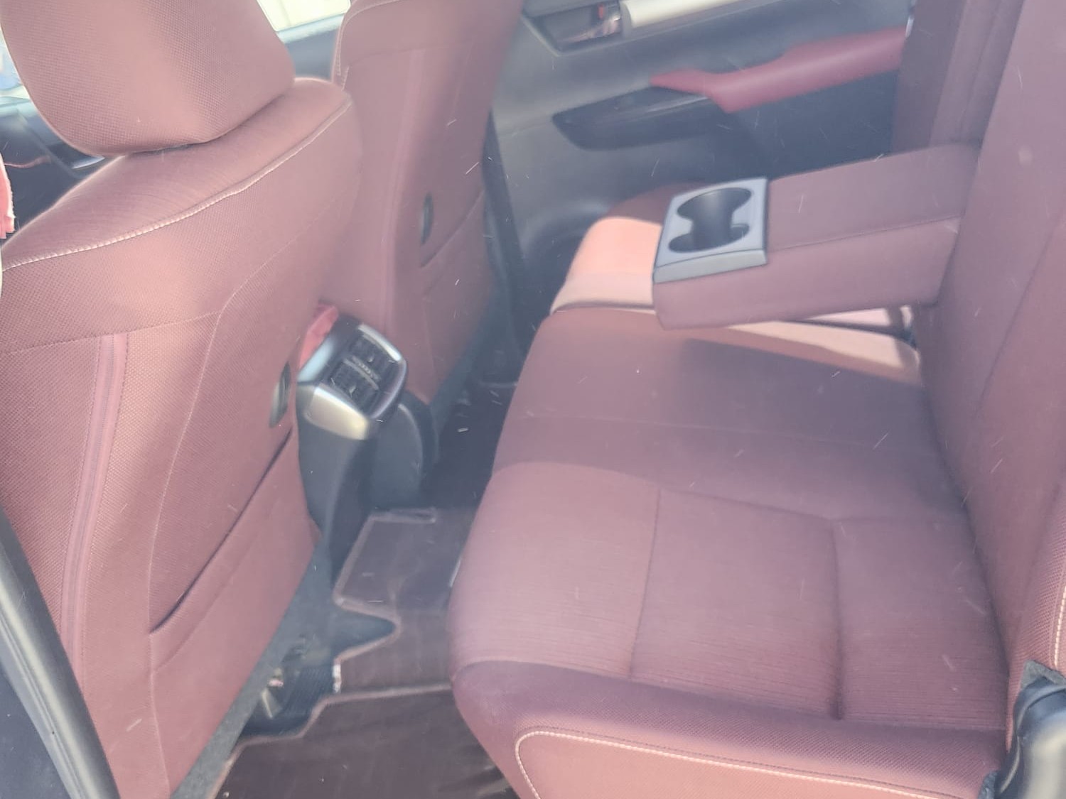 Toyota Hilux SR5 2018 - Image 3