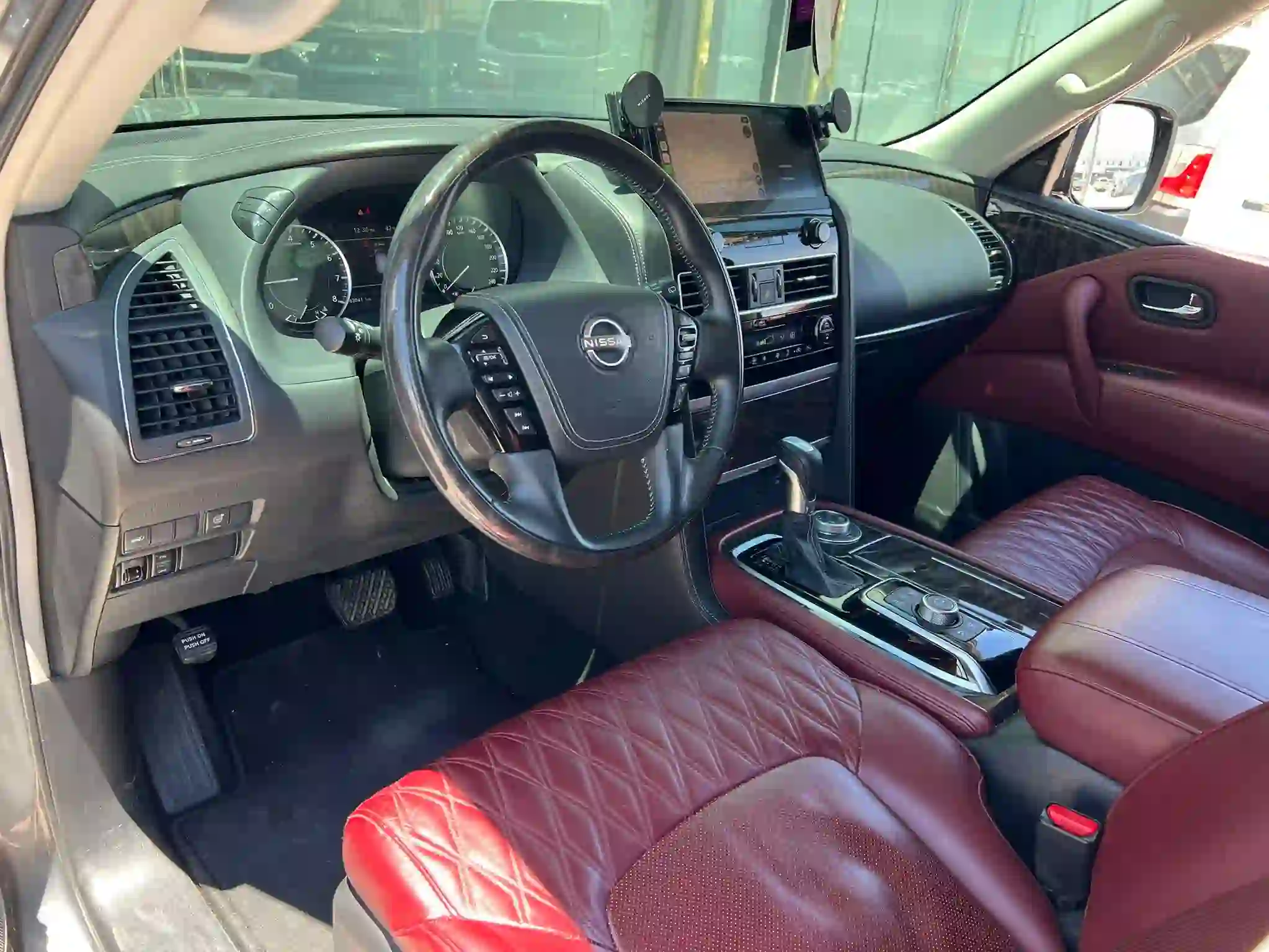 Nissan Patrol  Platinum 2023 - Image 2