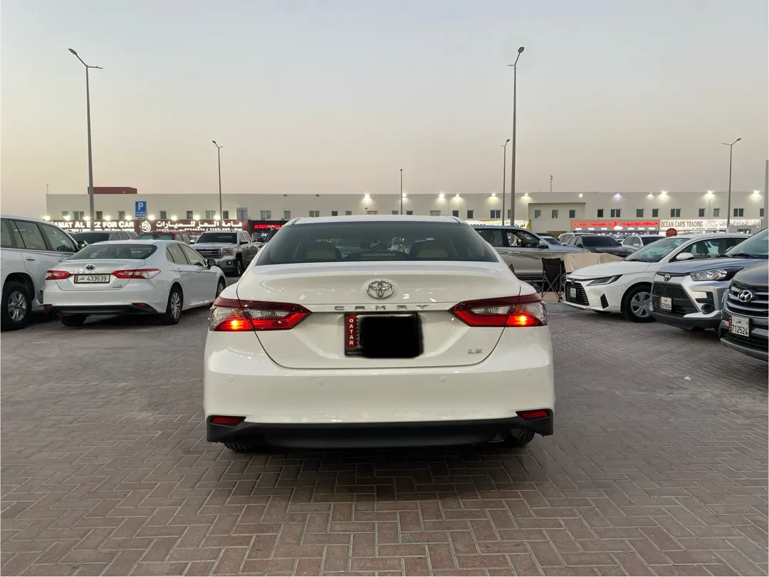 Toyota Camry LE 2023 — photo 9 for sale in Qatar