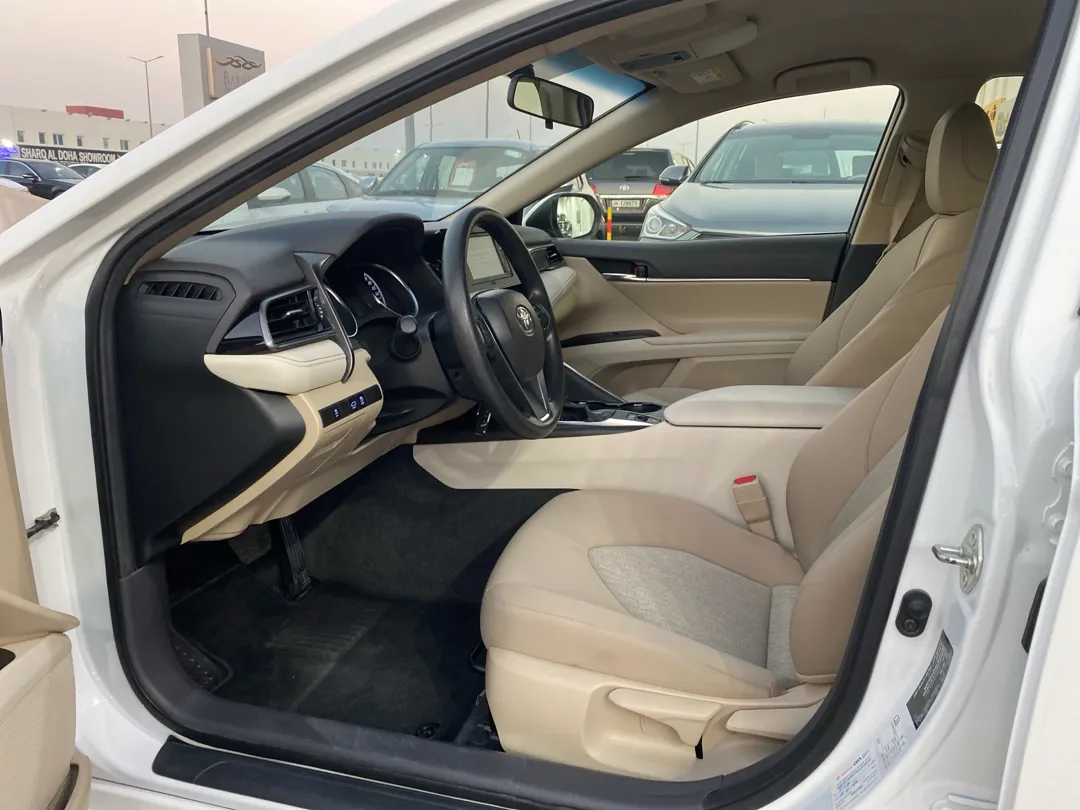 Toyota Camry LE 2023 — photo 11 for sale in Qatar
