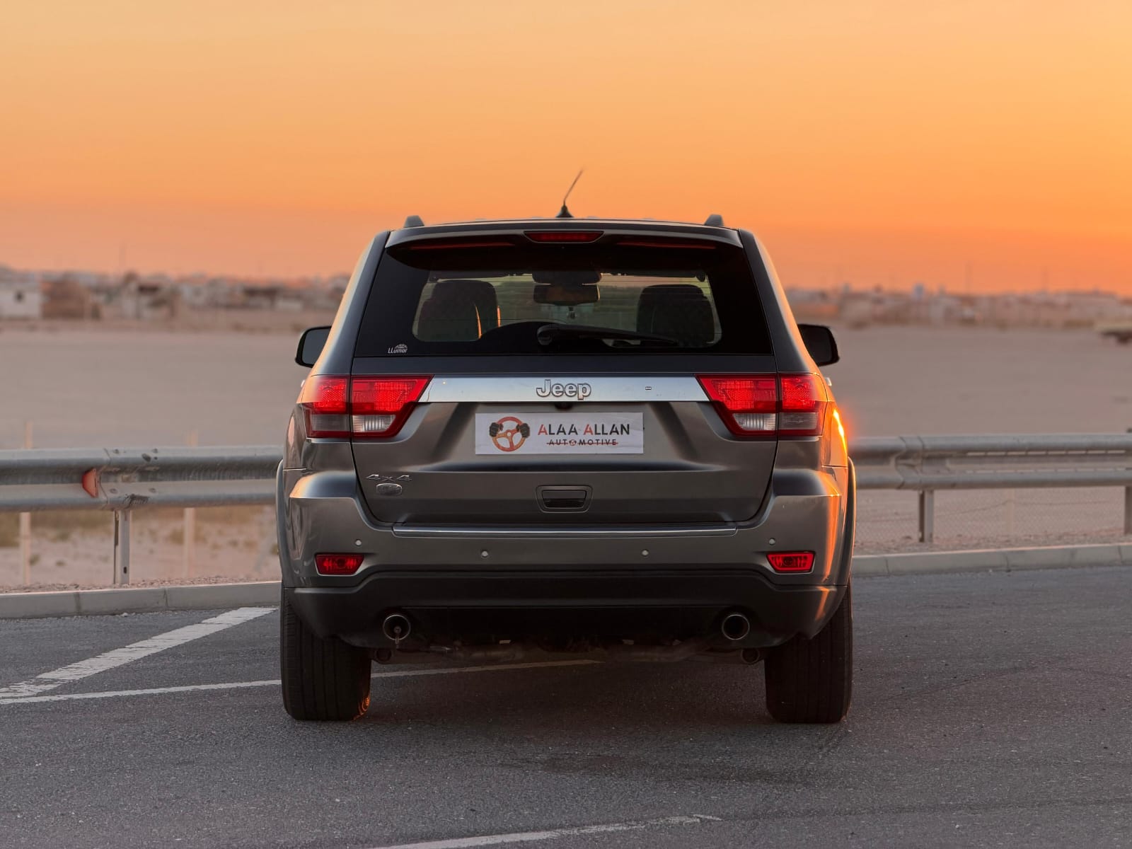 Jeep Grand Cherokee 2011 - Image 2