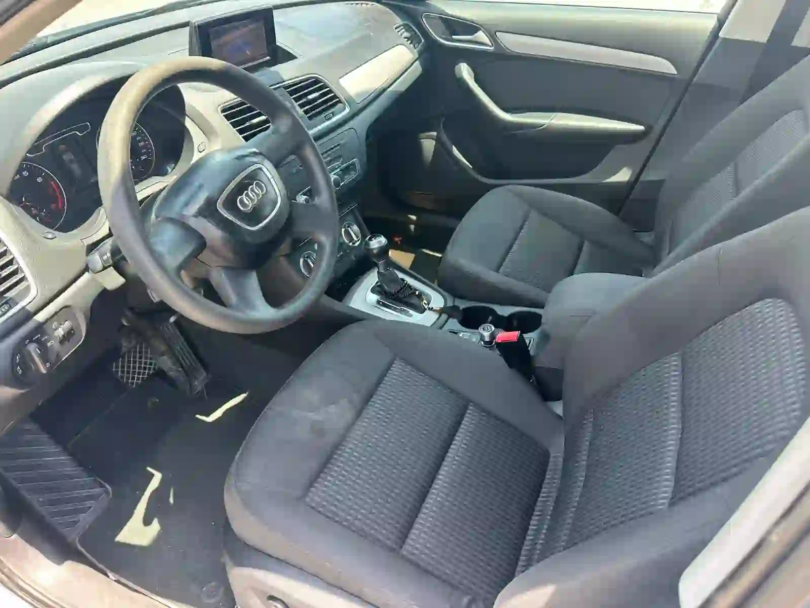 Audi Q3 3.0 TFSI 2015 — photo 14 for sale in Qatar