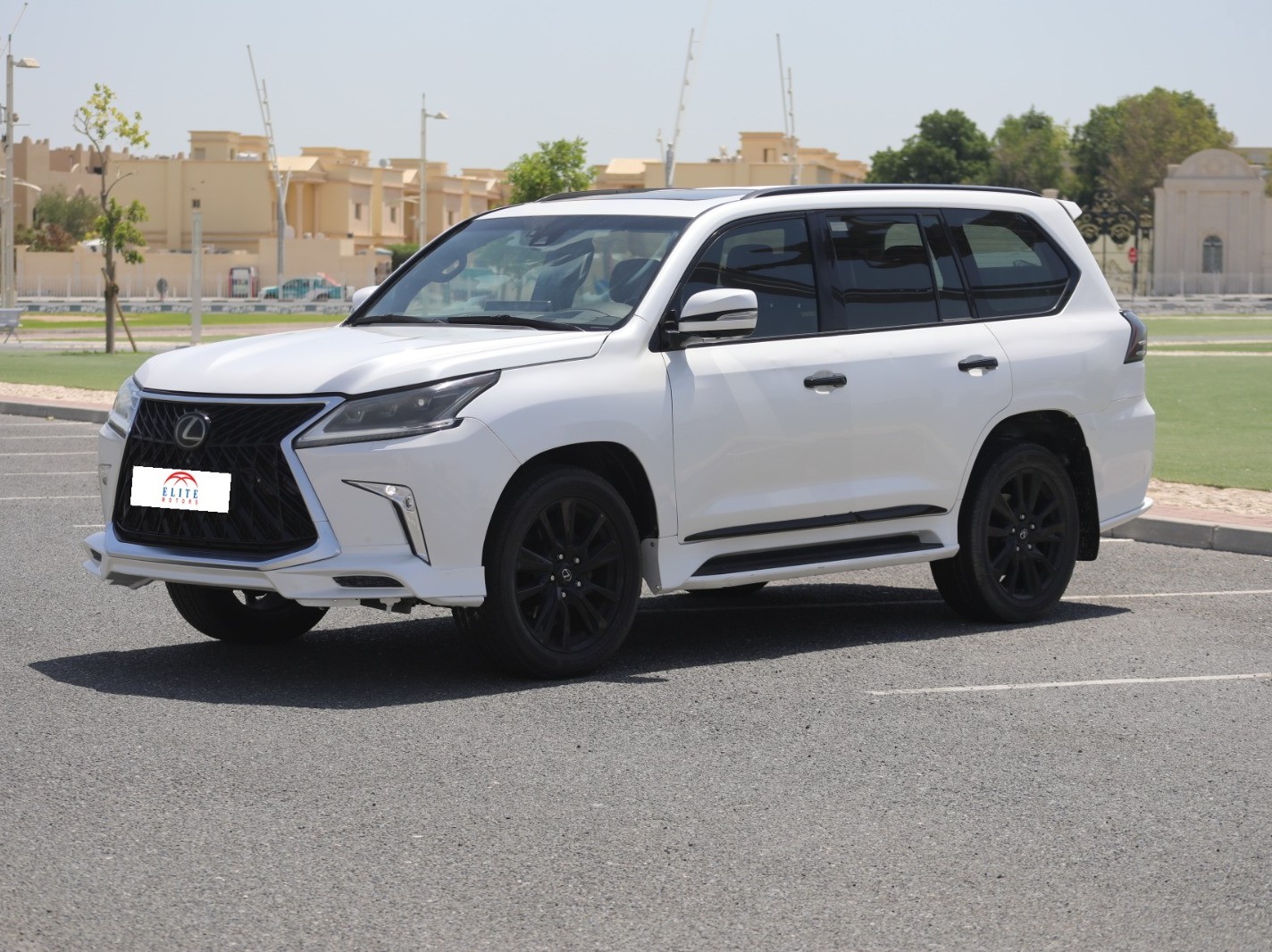 Lexus LX 570 S 2019 - Image 2