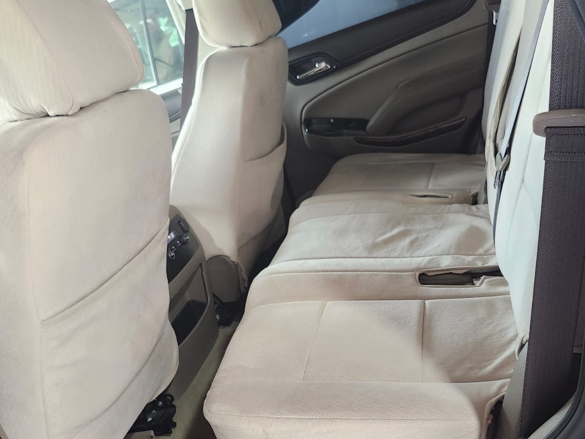 GMC Yukon 2018 - Image 3