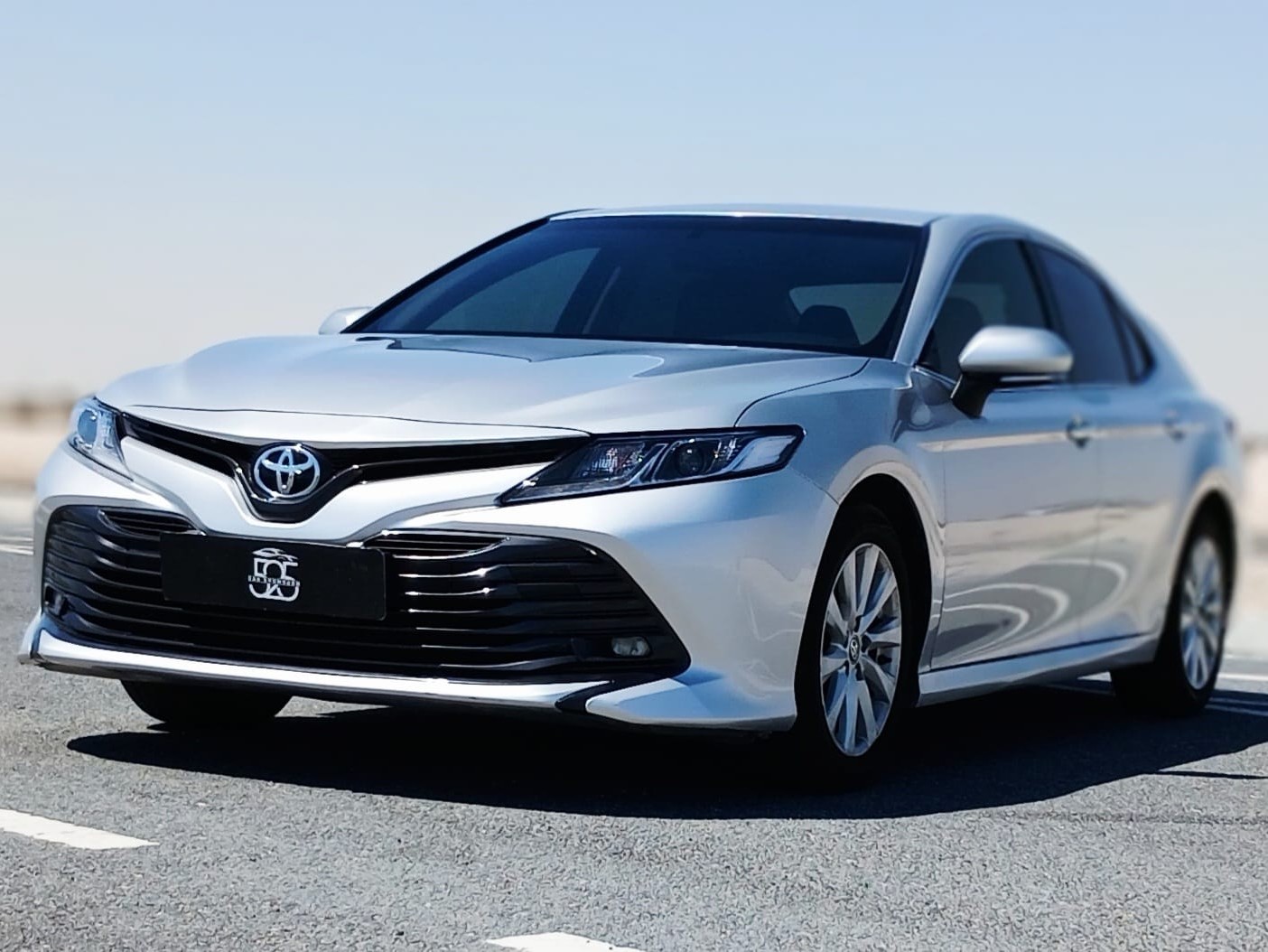 Toyota Camry GLE 2020 - Image 2
