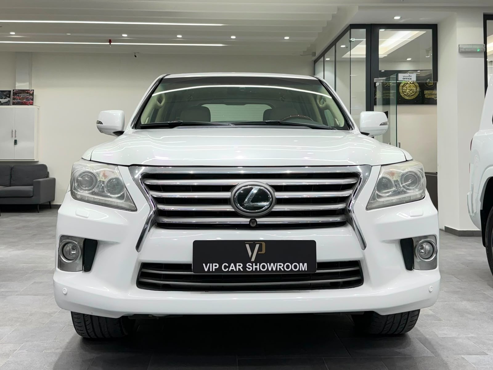 Lexus LX 570 2012