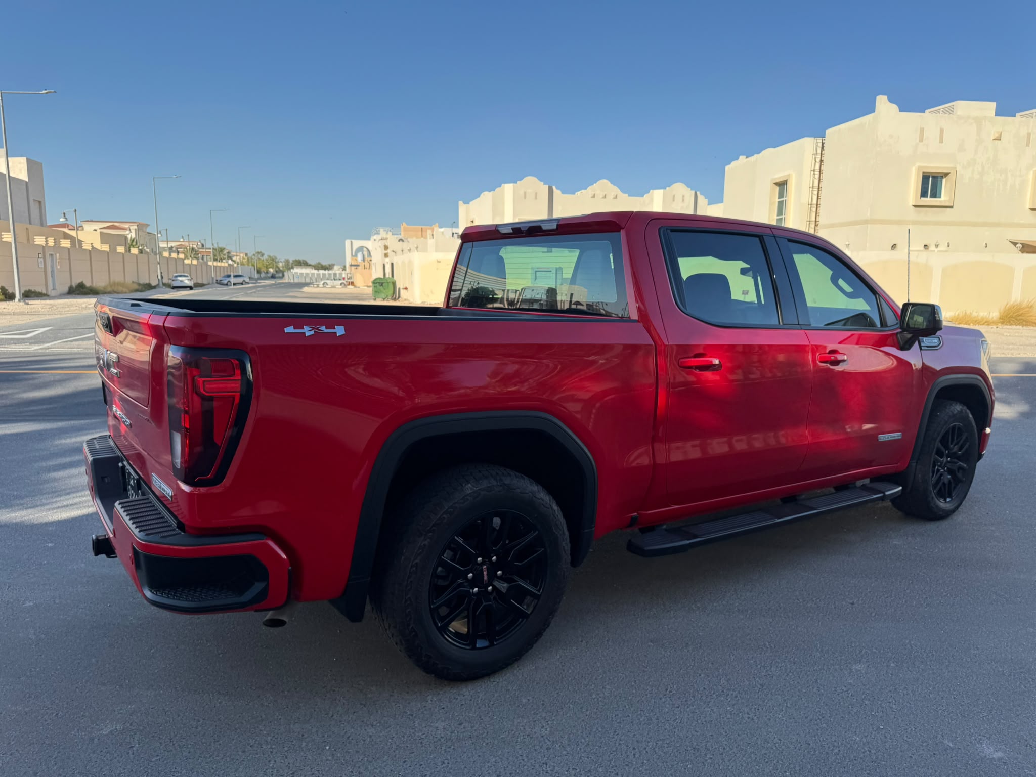 GMC Sierra Elevation  2025 - Image 2