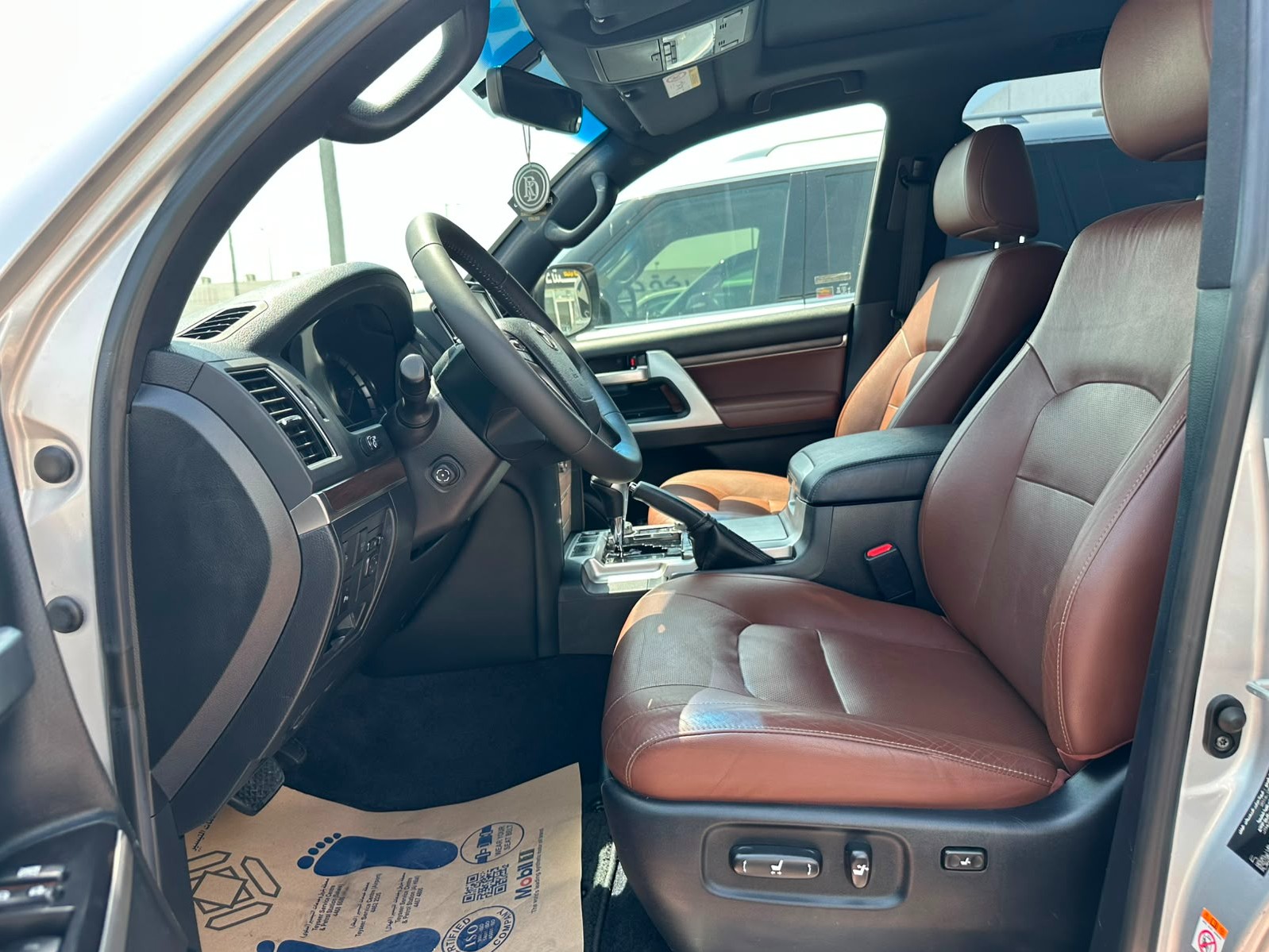 Toyota Land Cruiser VX.R 2017 - Image 3