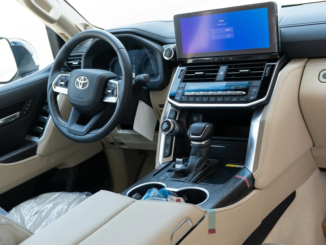 Toyota Land Cruiser VXR Twin Turbo 2025 — photo 9 for sale in Qatar