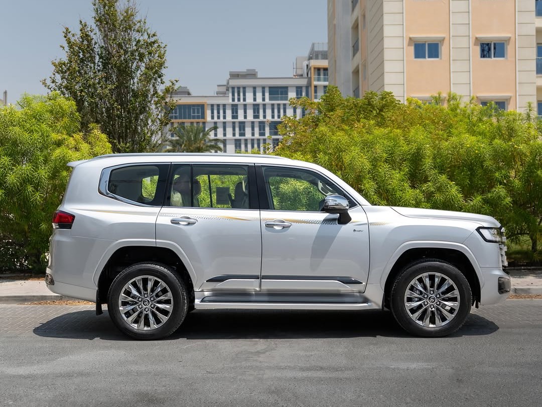 Toyota Land Cruiser VXR Twin Turbo 2025 — photo 10 for sale in Qatar