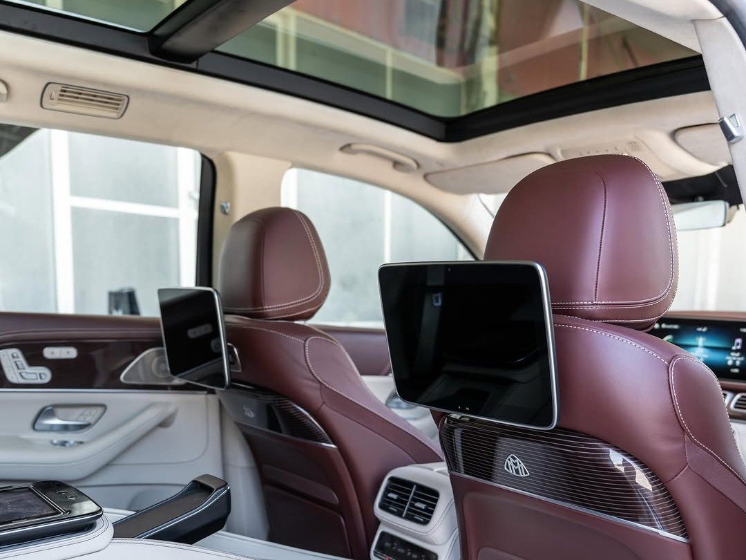 Mercedes-Benz GLS 600 Maybach 2022 - Image 3