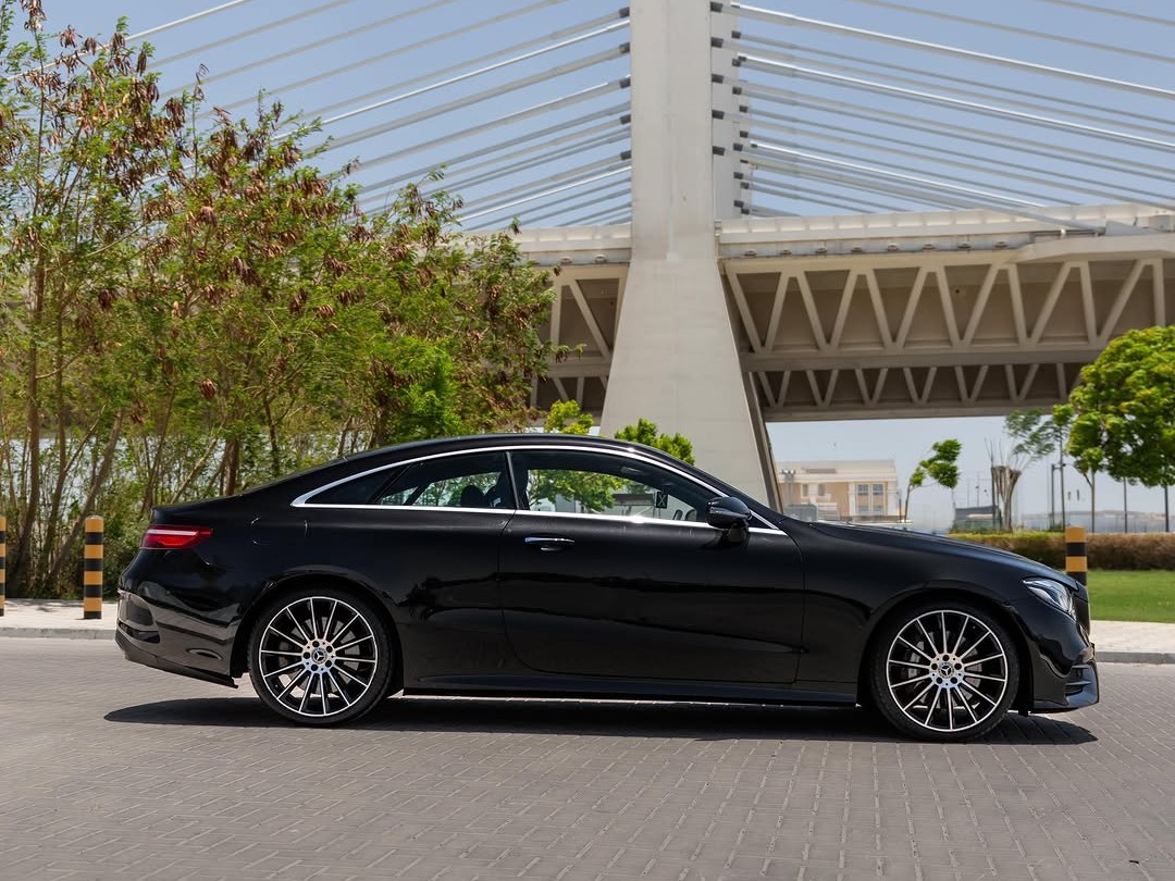 Mercedes-Benz E-Class Sedan 400 2018 — photo 9 for sale in Qatar