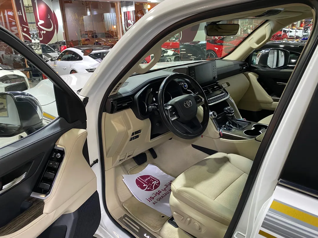 Toyota Land Cruiser VX Twin Turbo 2022 — photo 9 for sale in Qatar
