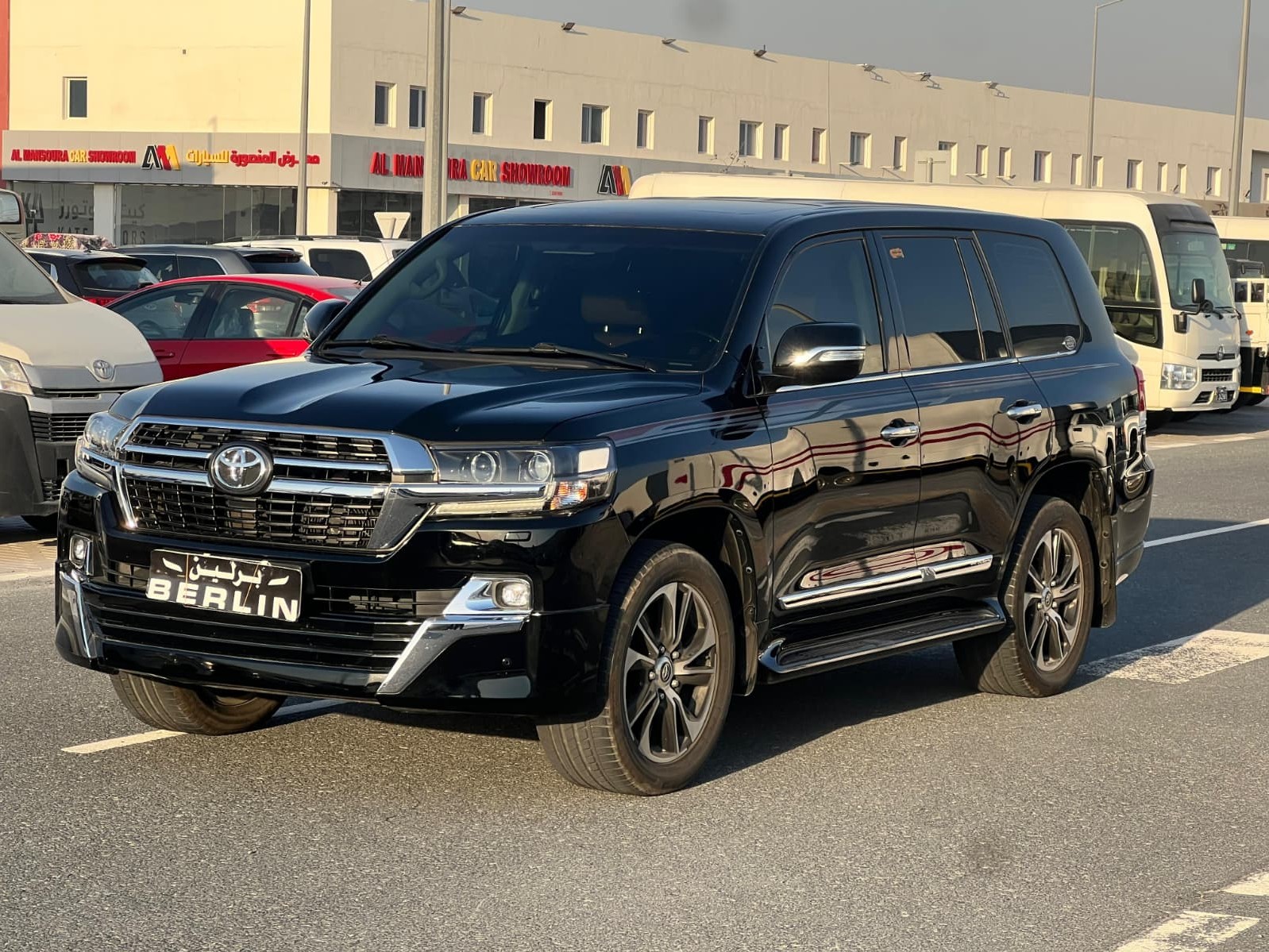 Toyota Land Cruiser GXR Grand Touring 2021 - Image 2