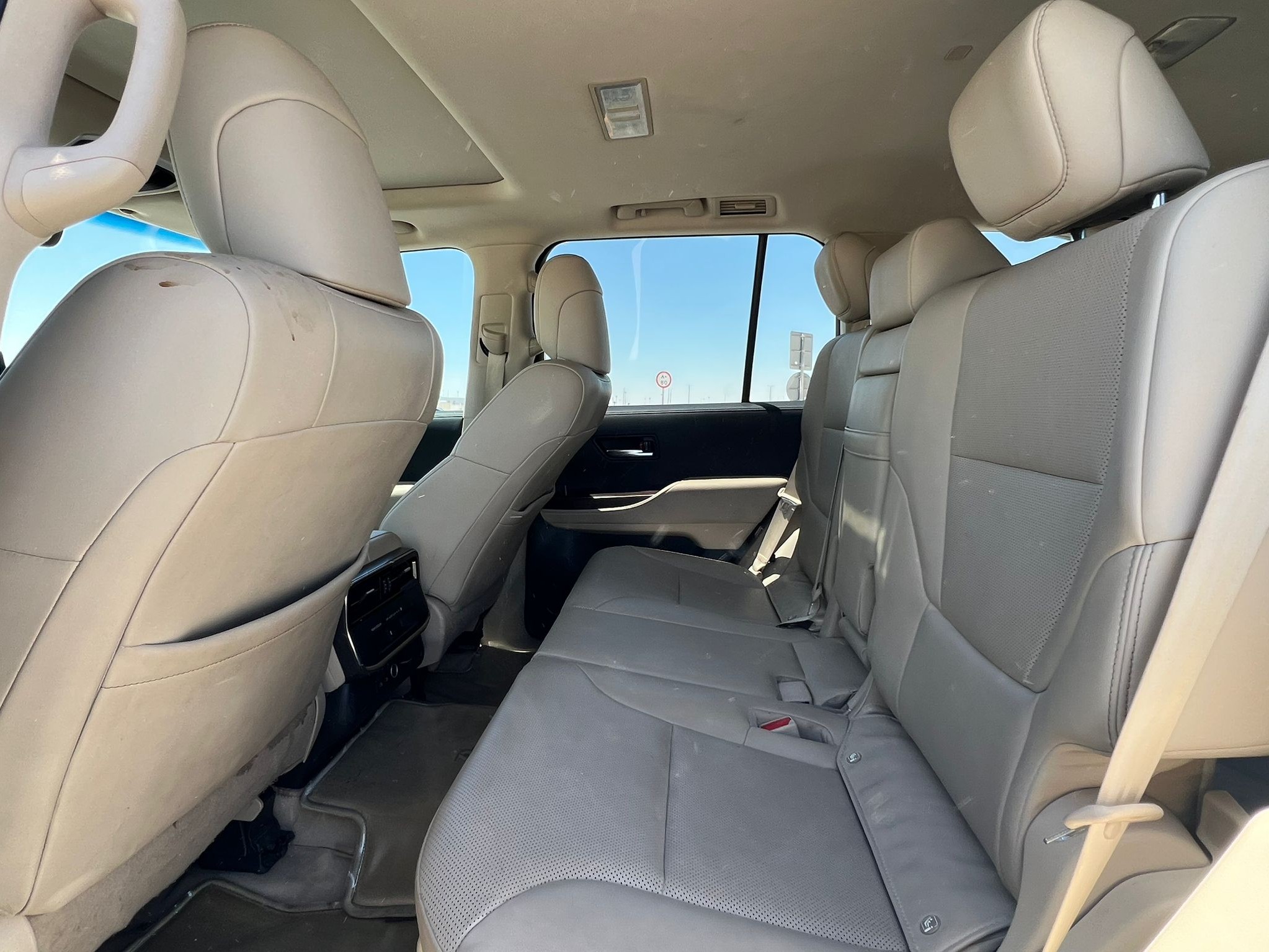 Toyota Land Cruiser GX.R 2022 - Image 4