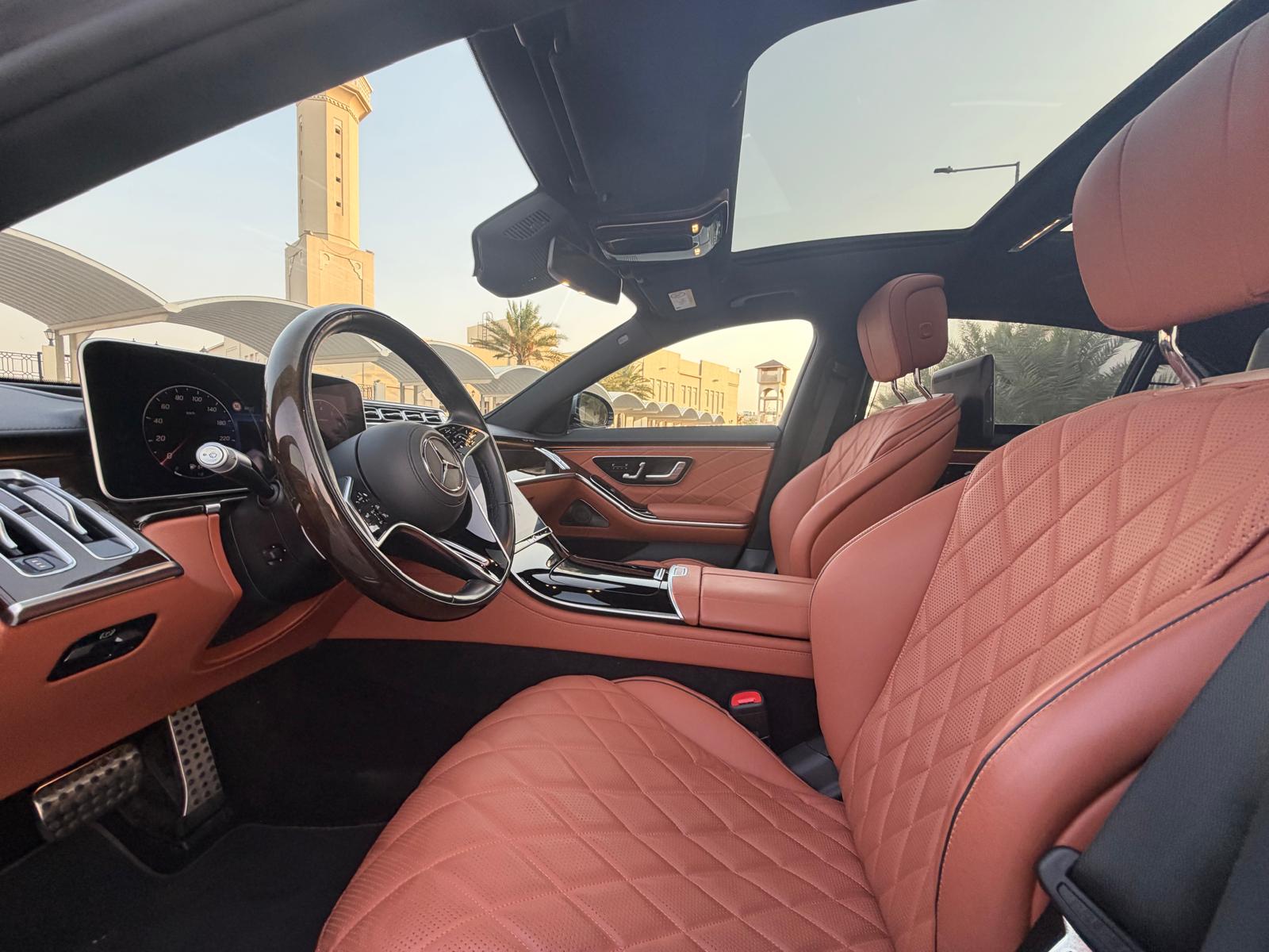 Mercedes-Benz S-Class Sedan 450 2024 - Image 2