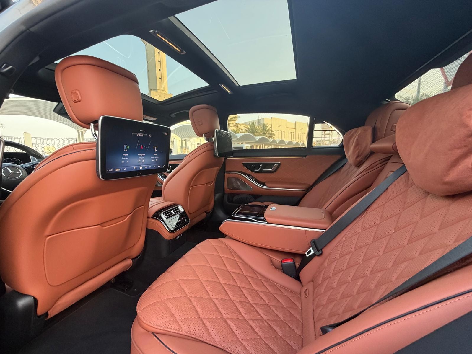 Mercedes-Benz S-Class Sedan 450 2024 - Image 4