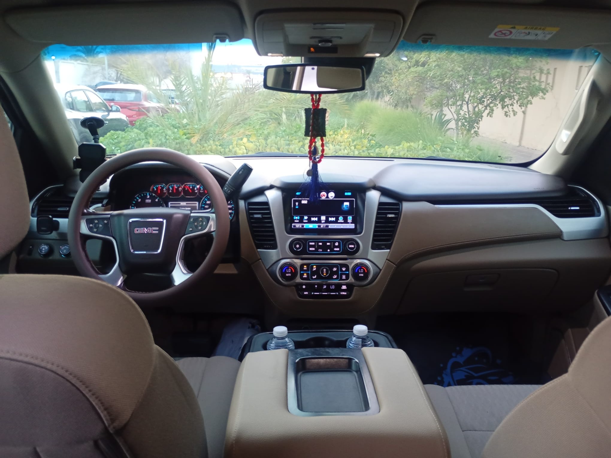 GMC Yukon 2018 - Image 3