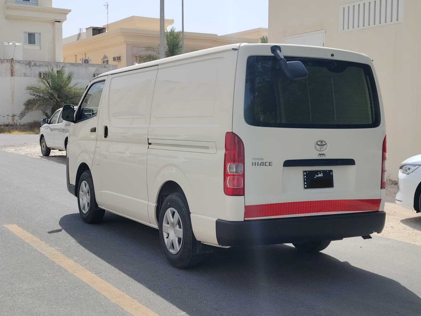 Toyota Hi-Ace 2023 - Image 4
