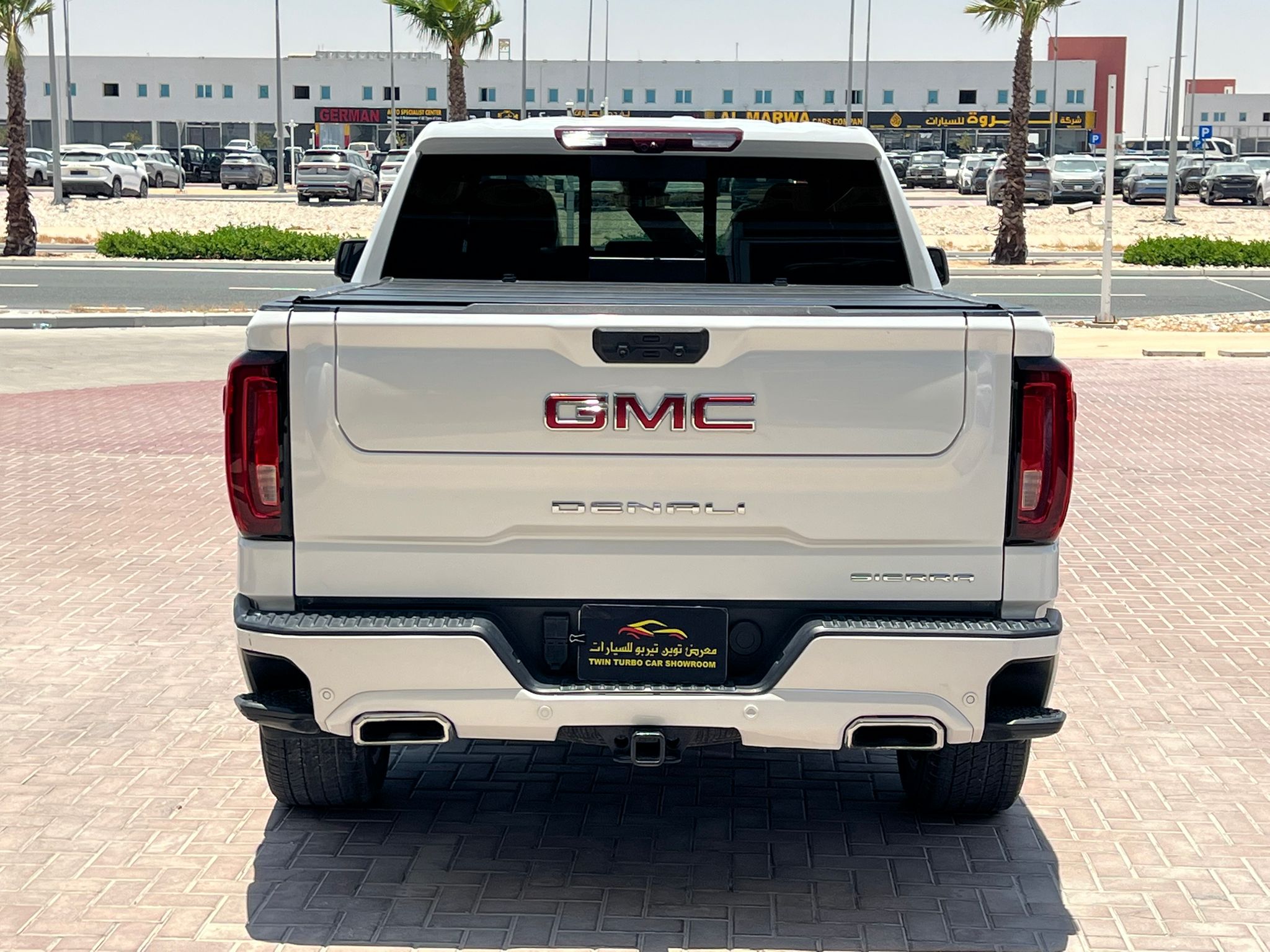 GMC Sierra Denali 2024 - Image 3