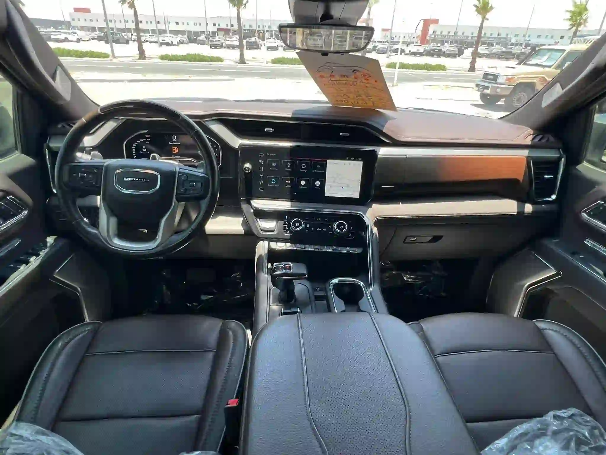 GMC Sierra Denali 2024 - Image 2