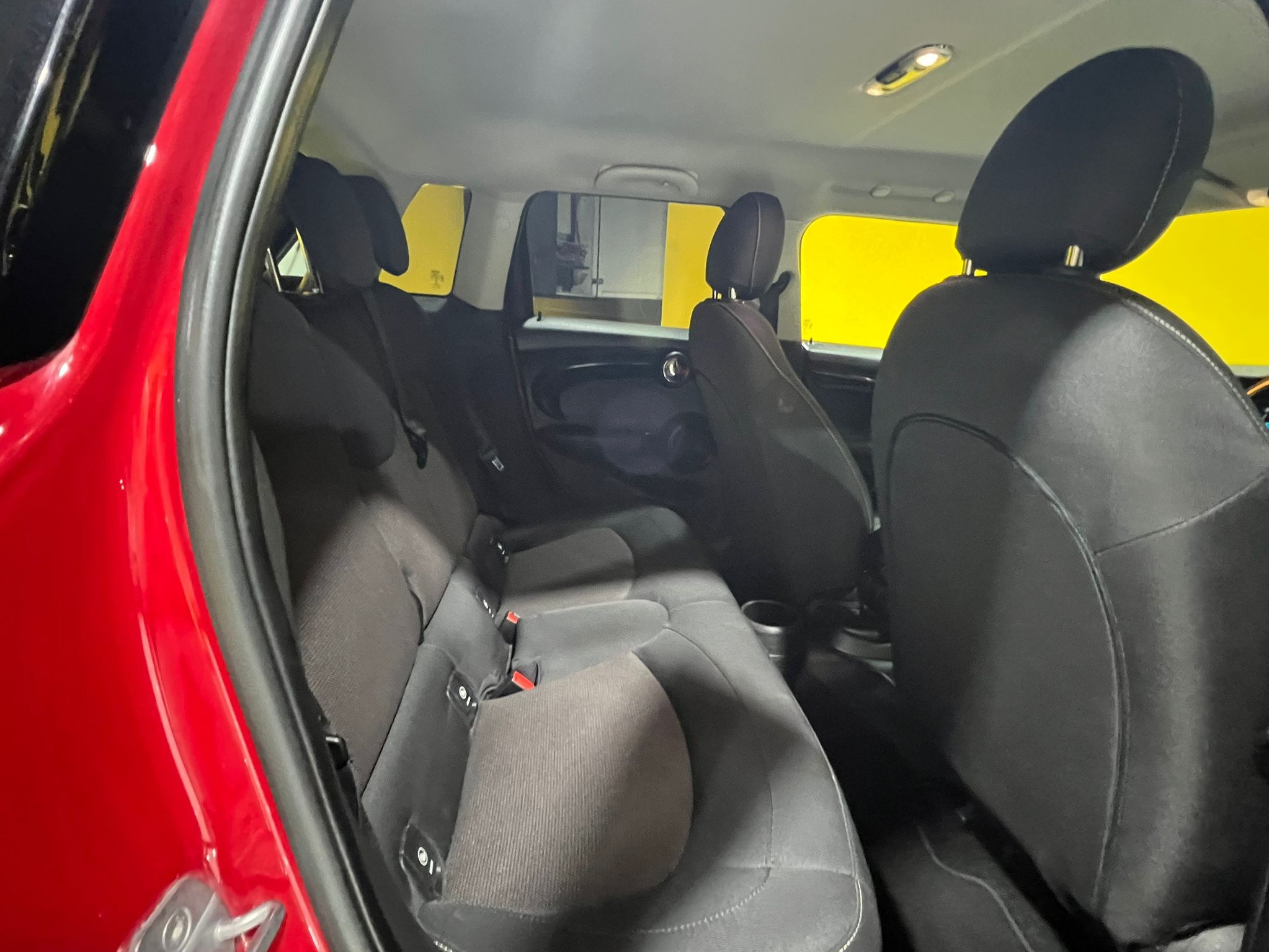 Mini Cooper 2019 - Image 3
