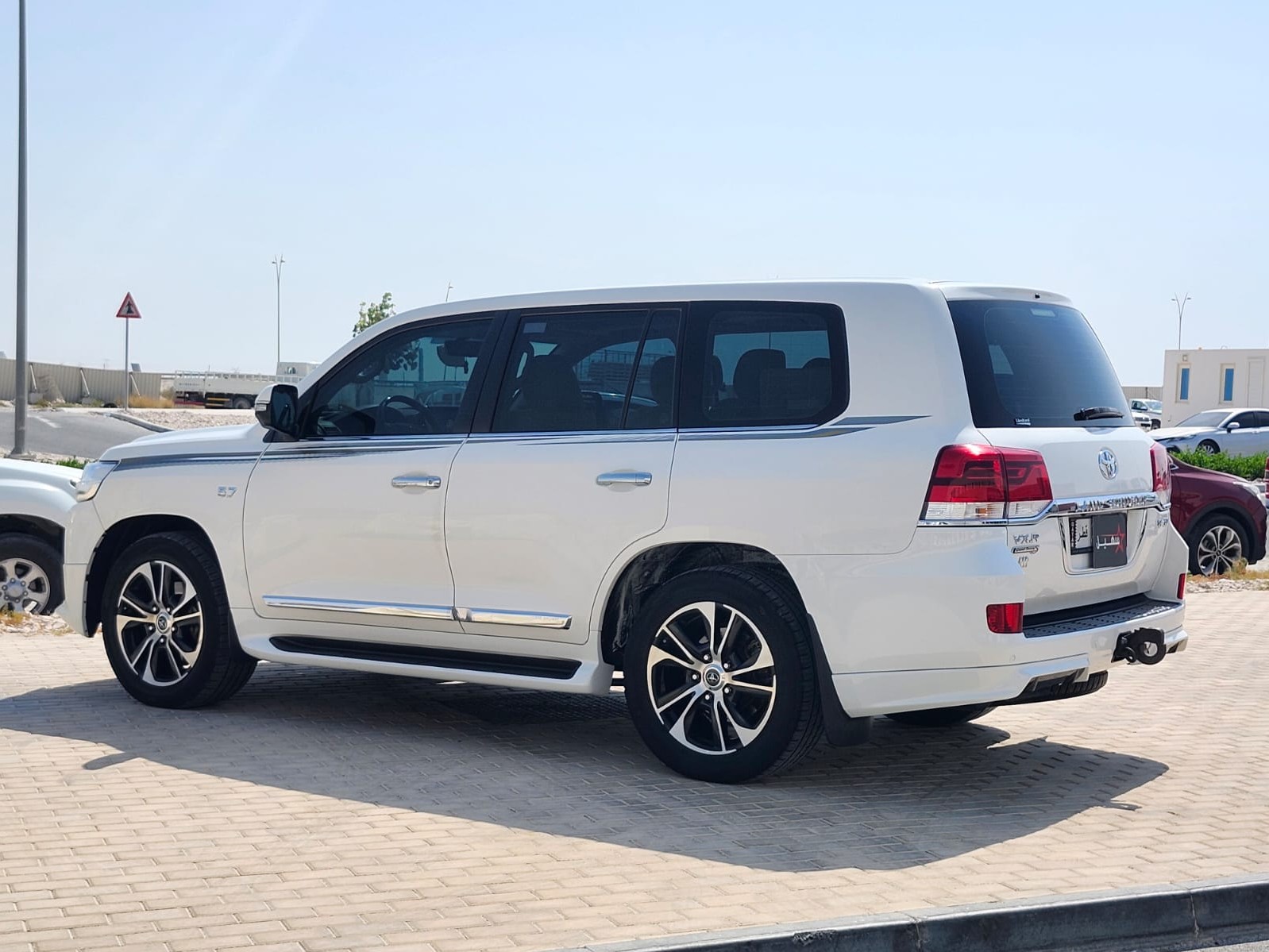 Toyota Land Cruiser VX.R 2020 - Image 4