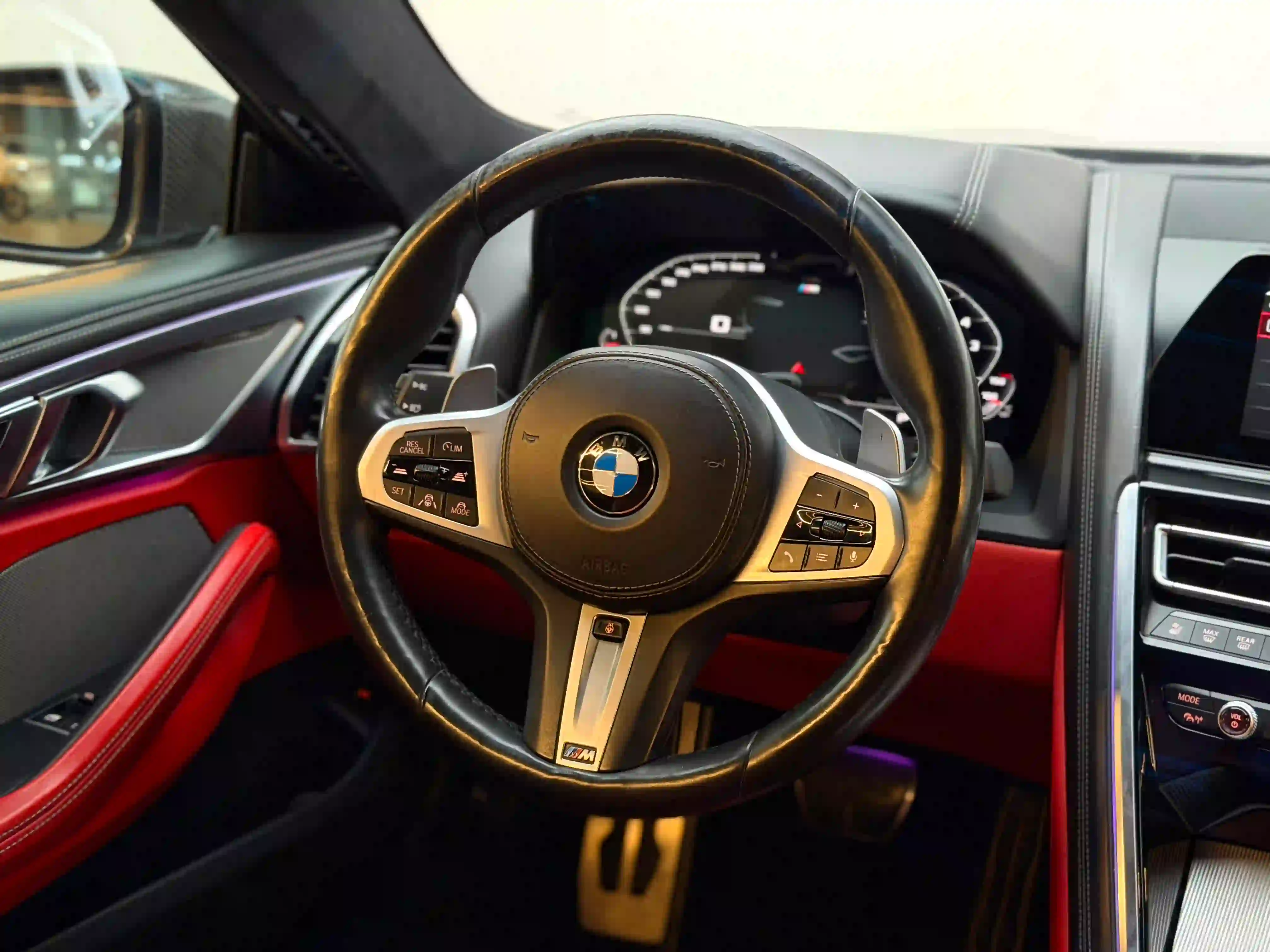 BMW M-Series 850i 2019 - Image 4