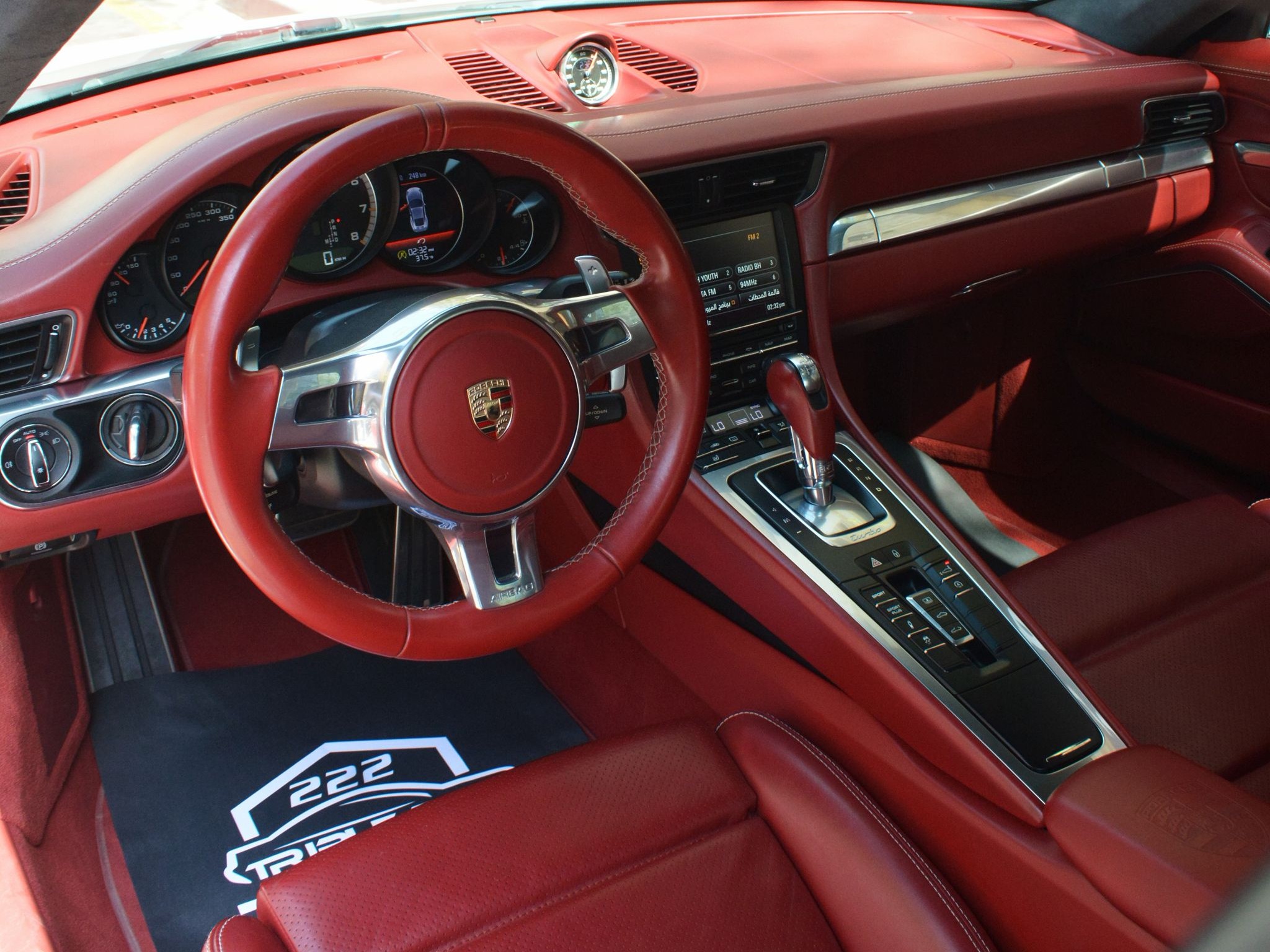 Porsche 911 Turbo 2014 — photo 11 for sale in Qatar