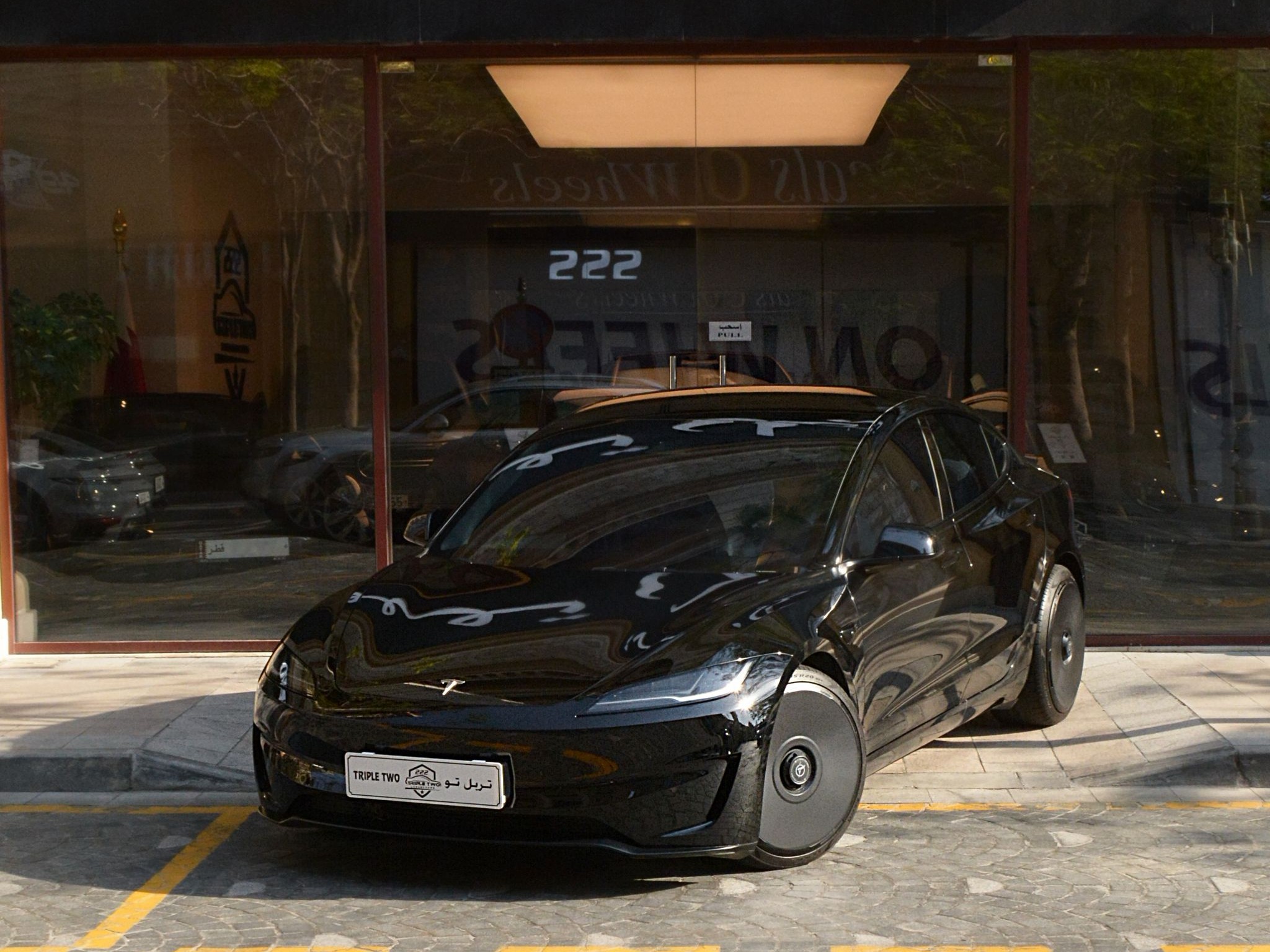 Tesla Model 3  2024