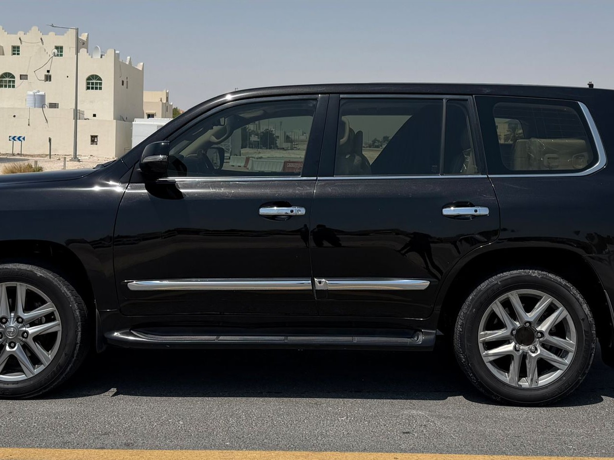 Lexus LX 570 2015 - Image 3