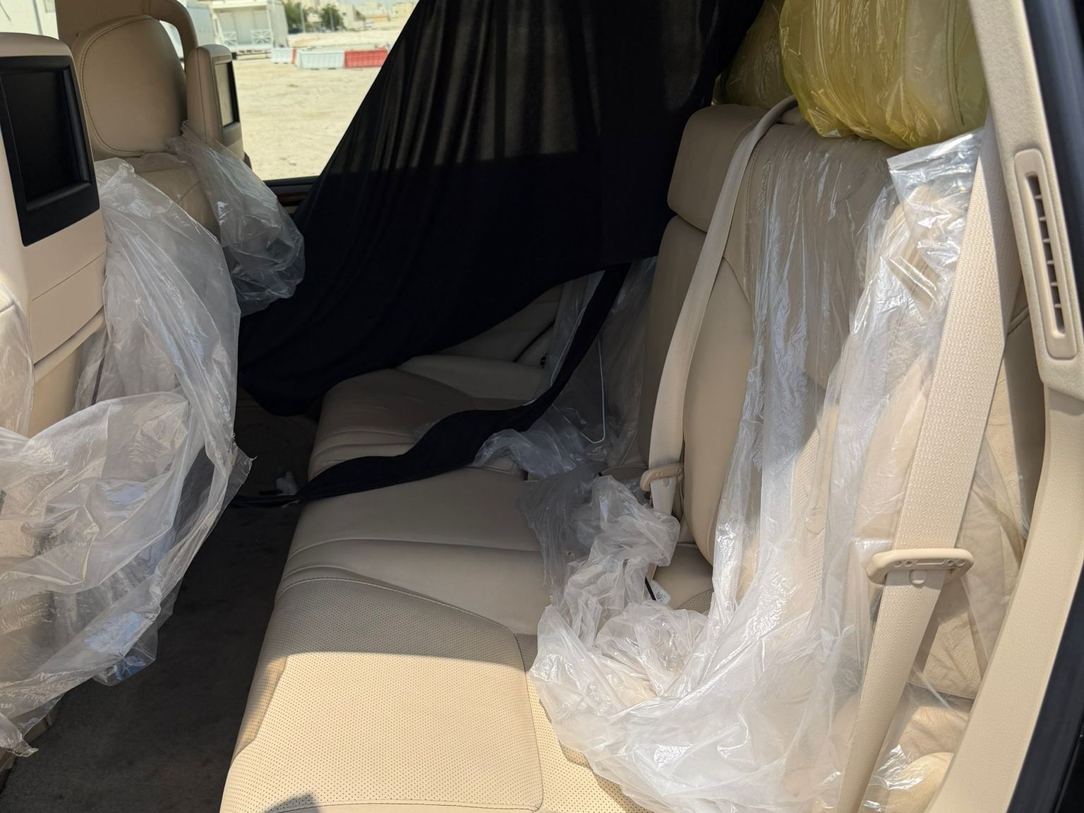 Lexus LX 570 2015 - Image 4