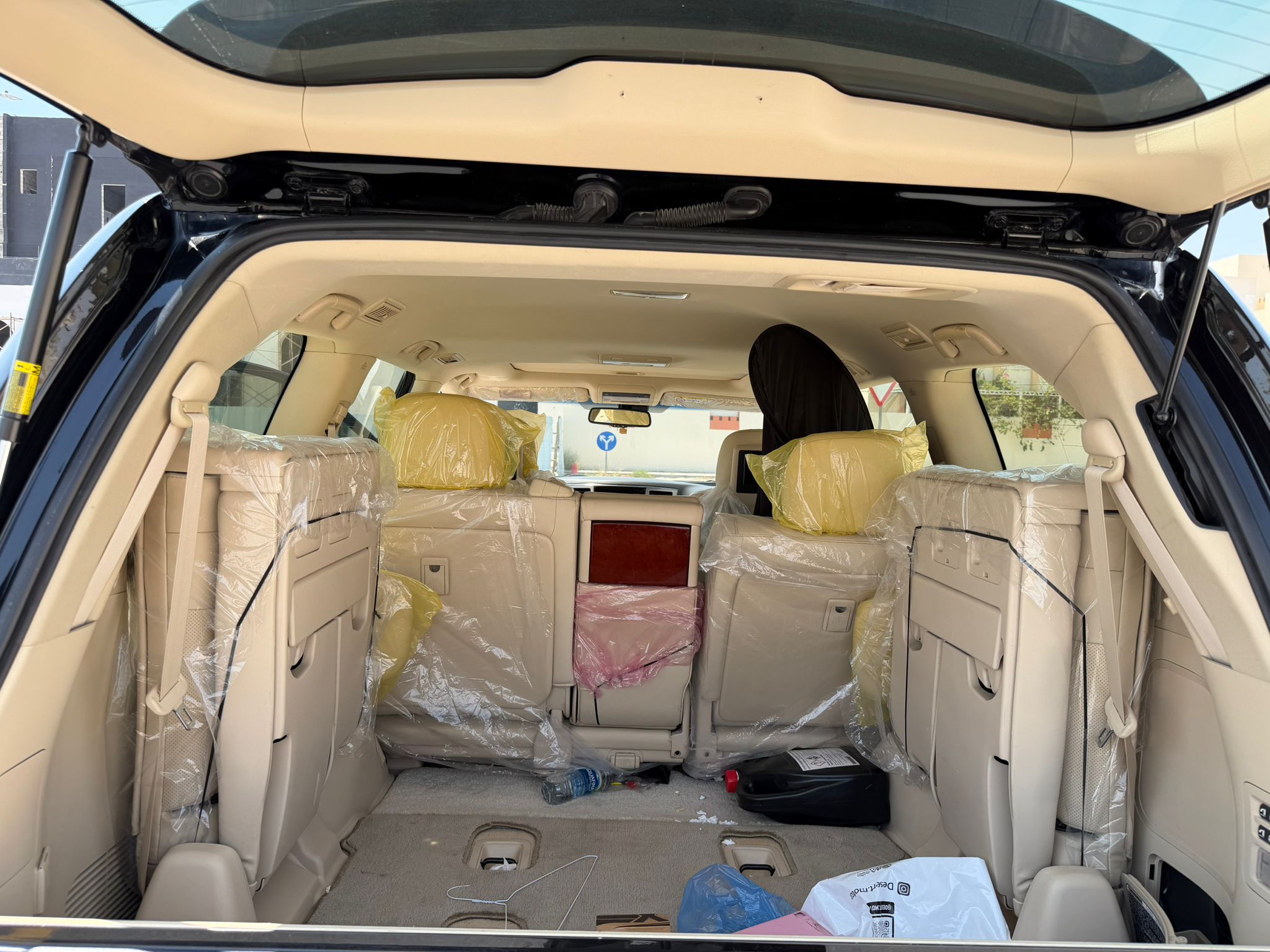 Lexus LX 570 2015 — photo 12 for sale in Qatar