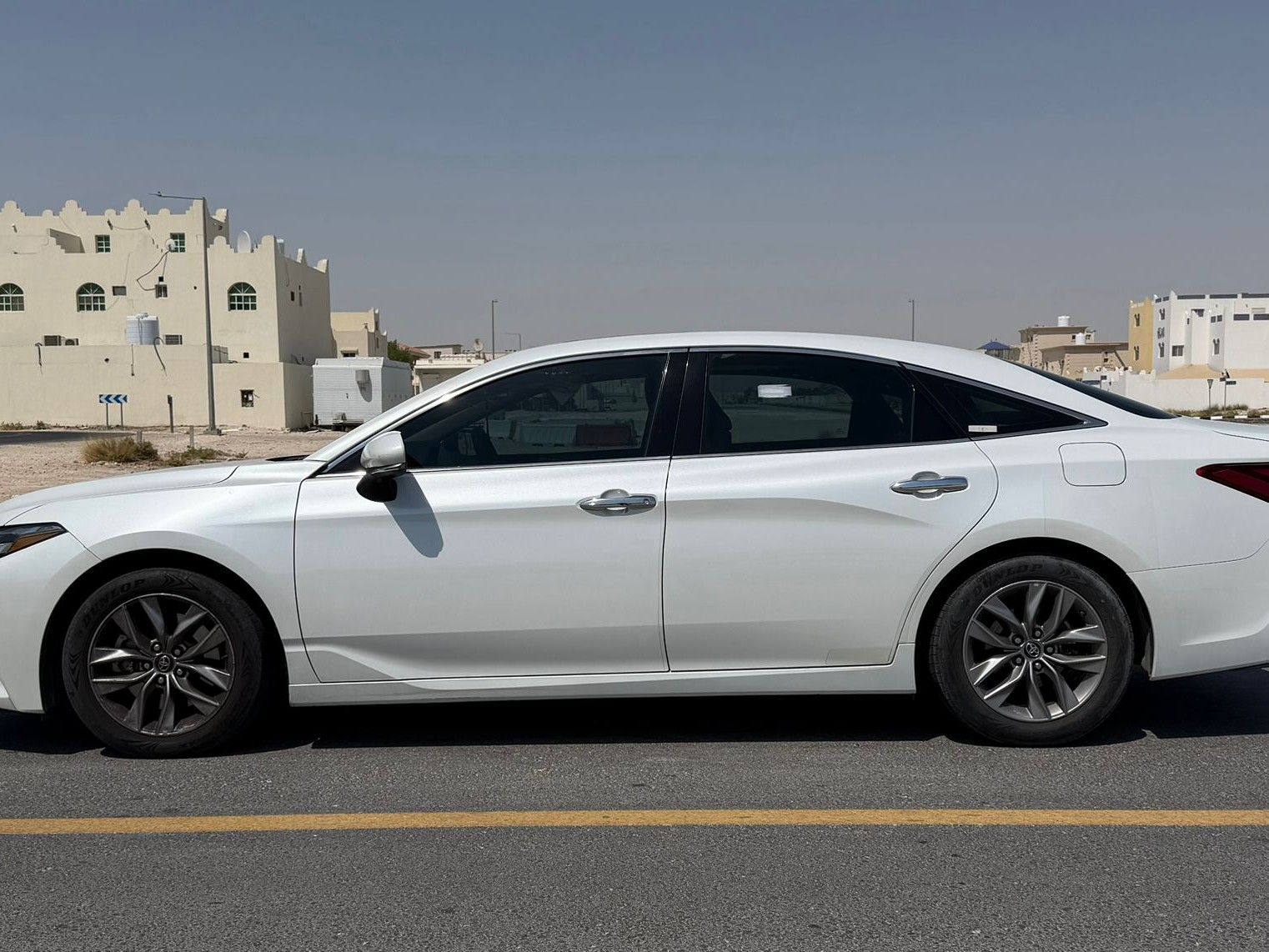 Toyota Avalon 2020 - Image 3