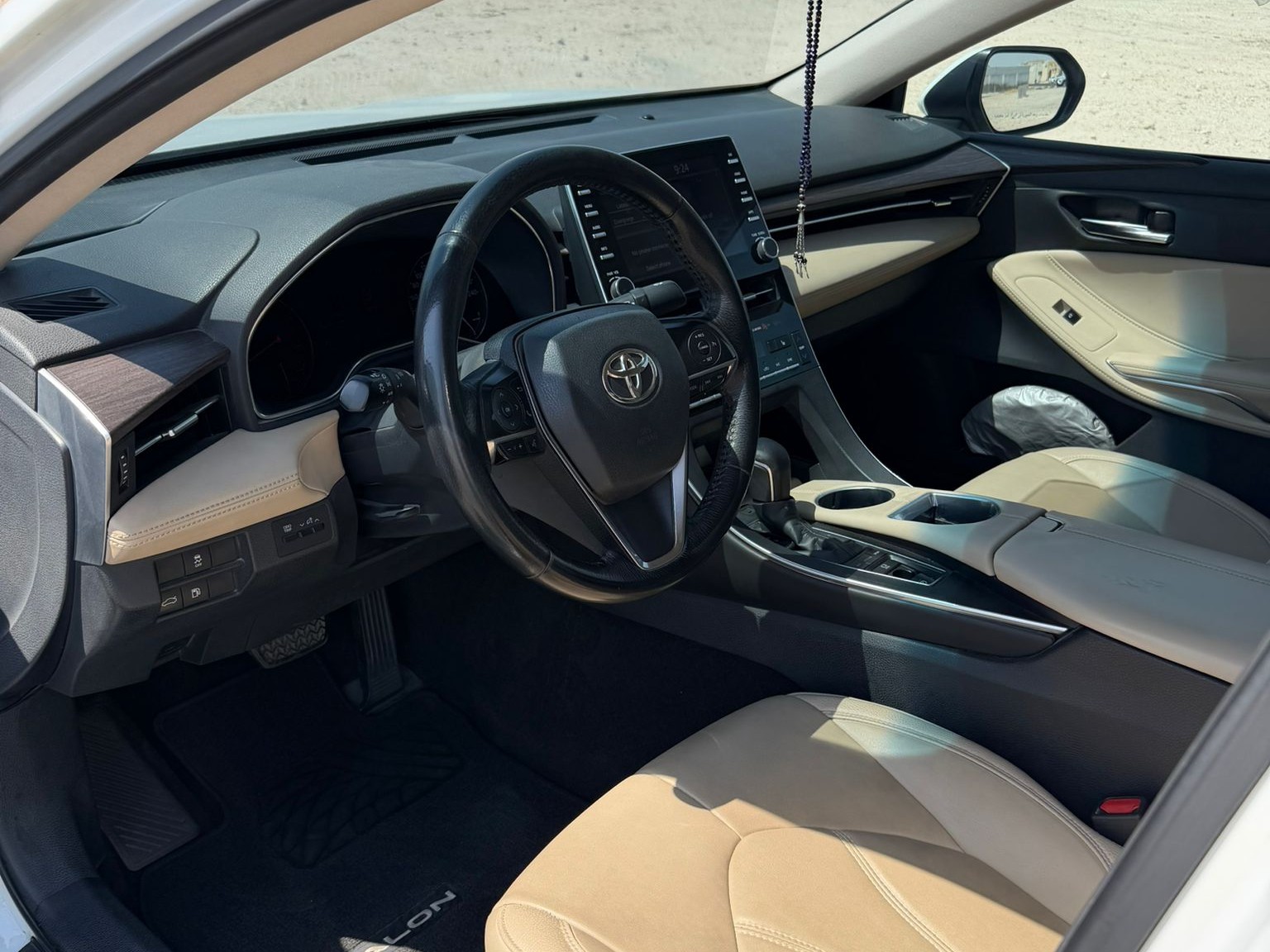 Toyota Avalon 2020 — photo 10 for sale in Qatar