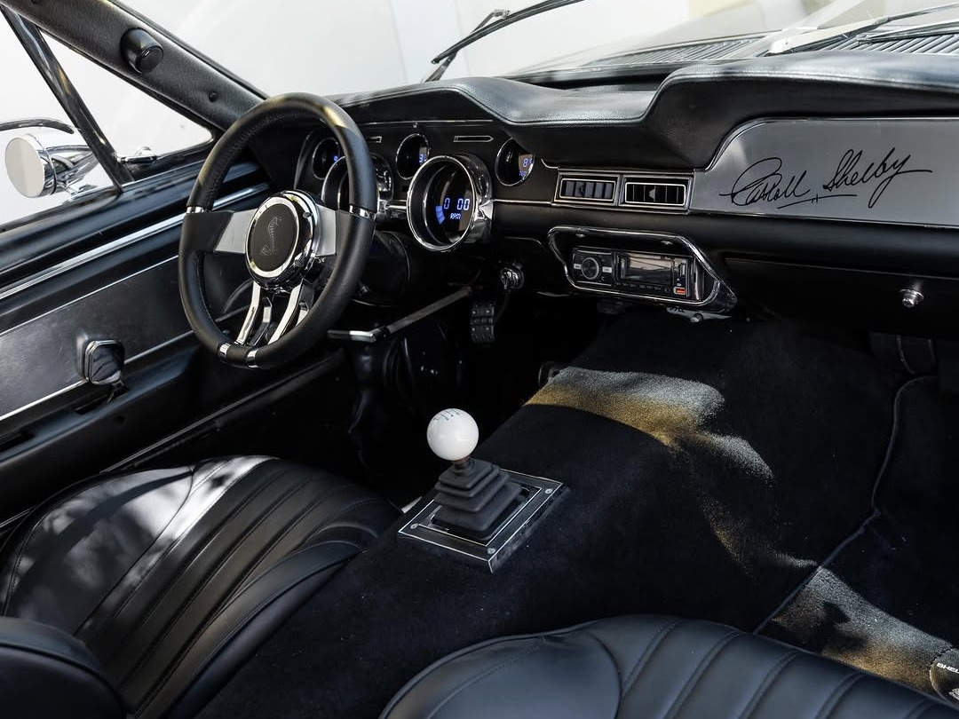 Ford Mustang Shelby  GT500 1968 - Image 4