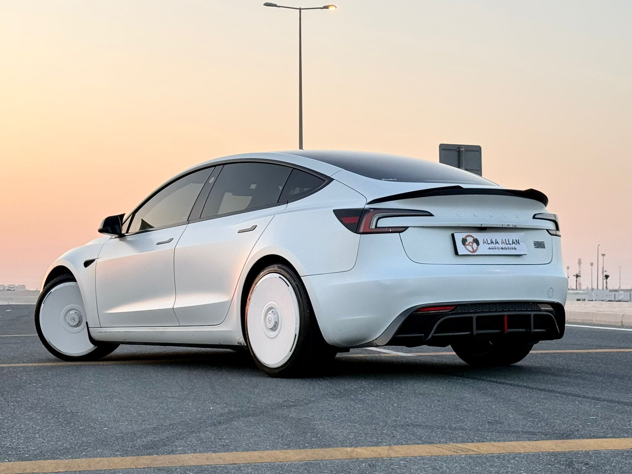 Tesla Model 3 2024 — photo 12 for sale in Qatar