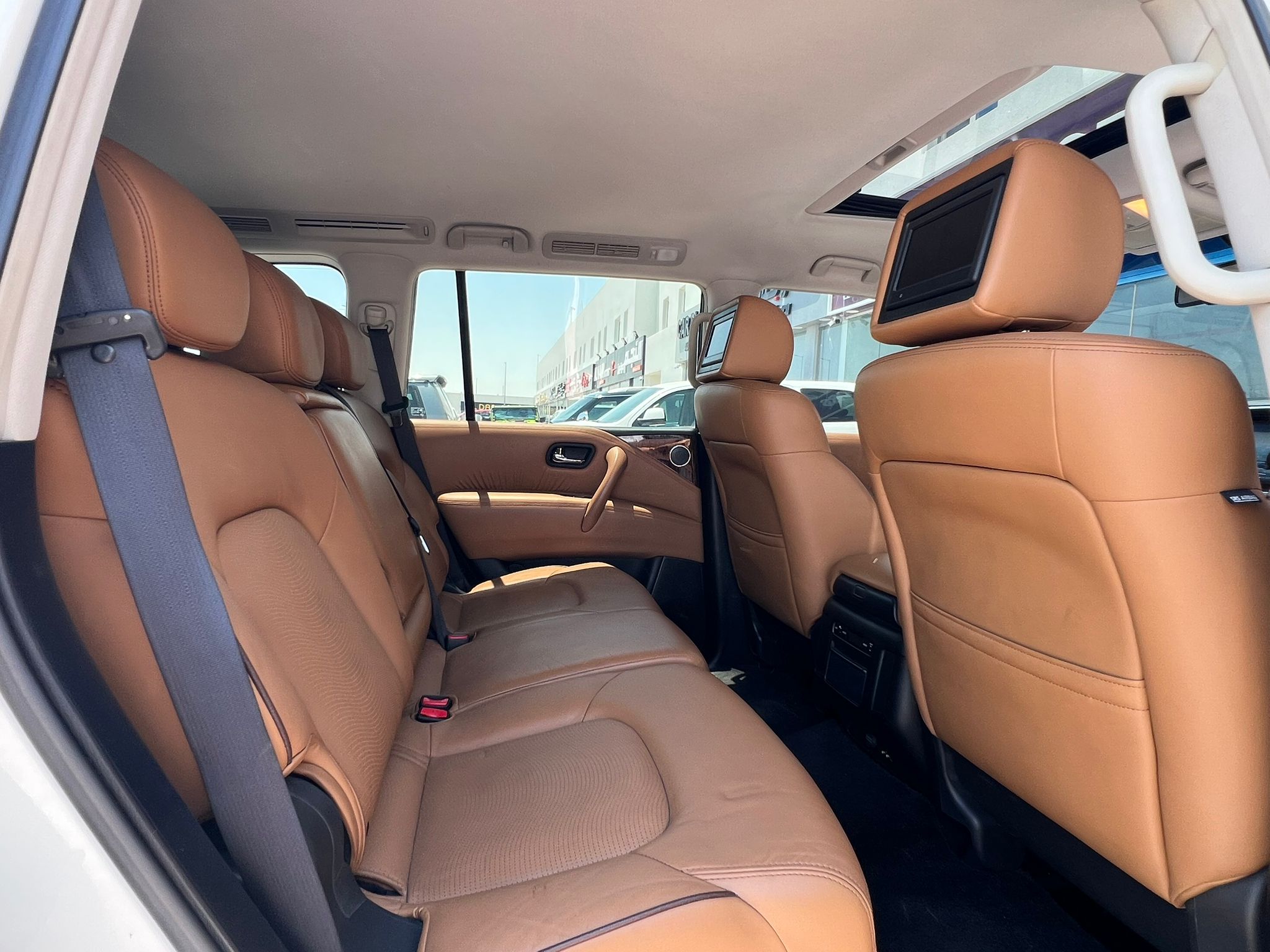 Nissan Patrol  Platinum 2015 - Image 3
