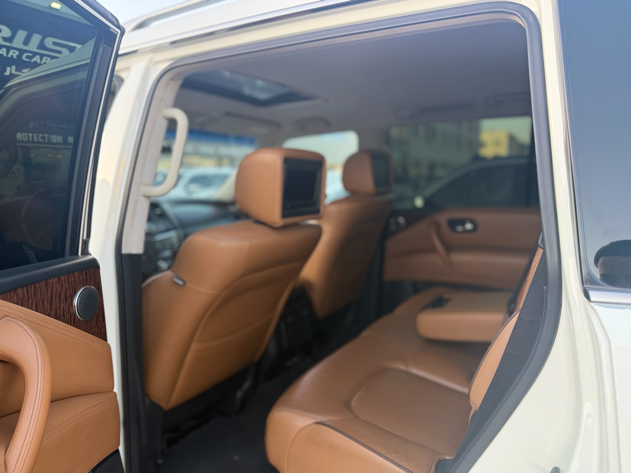 Nissan Patrol  Platinum 2015 - Image 2