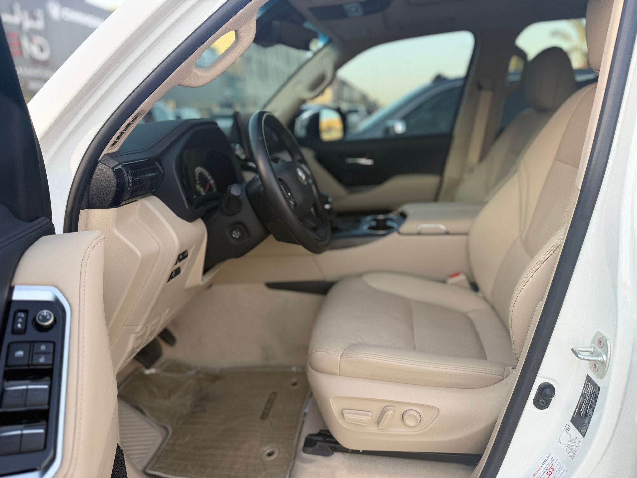 Toyota Land Cruiser VX.R 2024 - Image 3