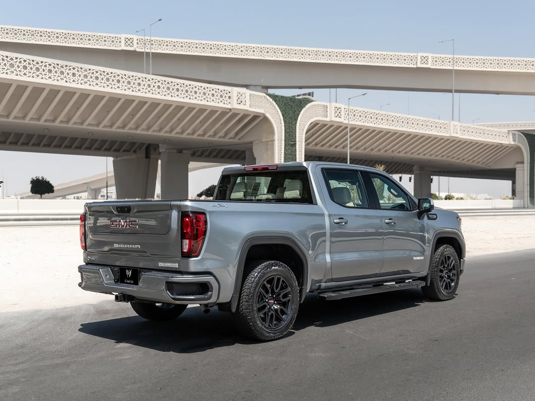 GMC Sierra Elevation  2026 - Image 3