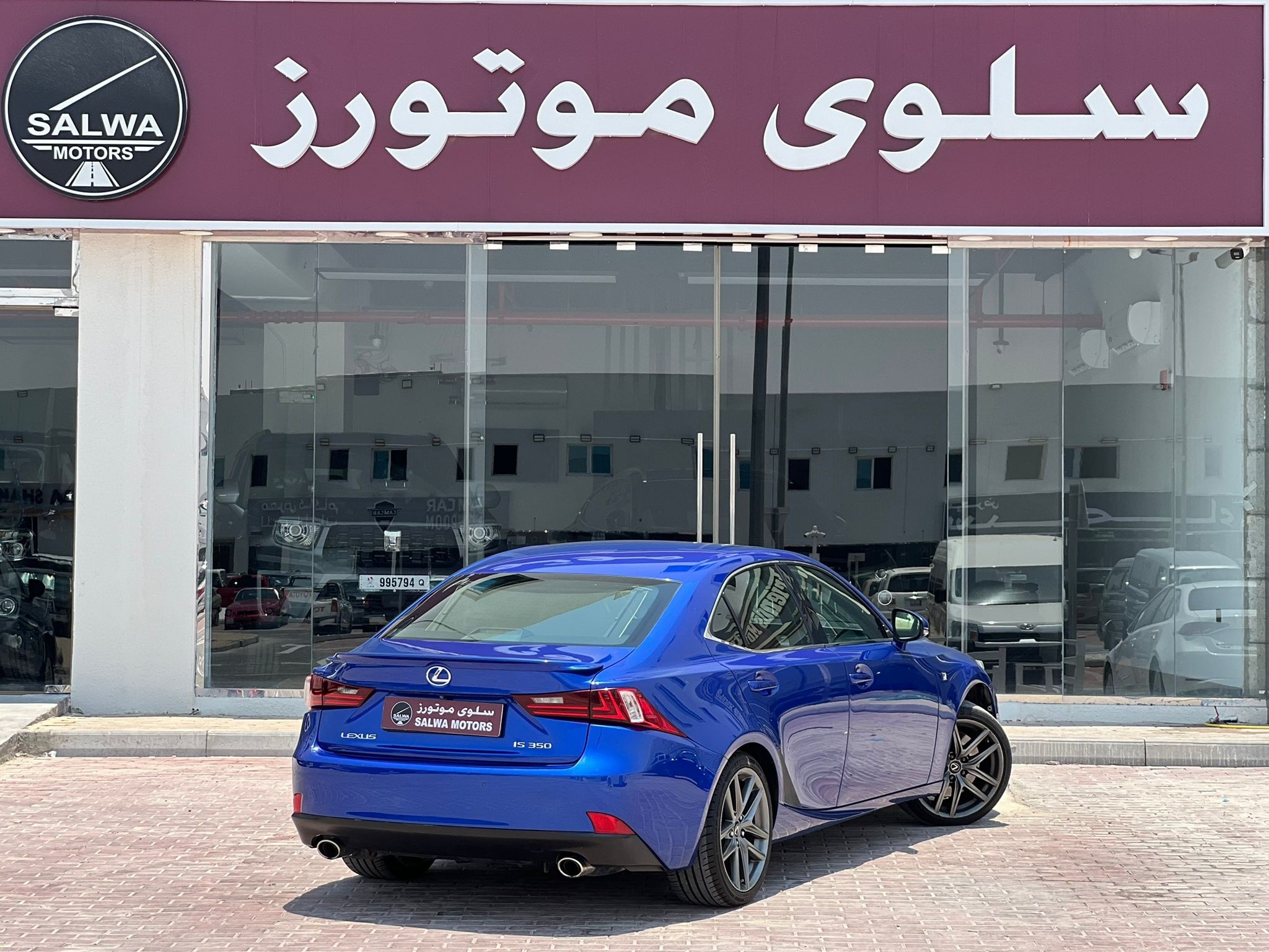 Lexus IS 350 2015 - Image 2