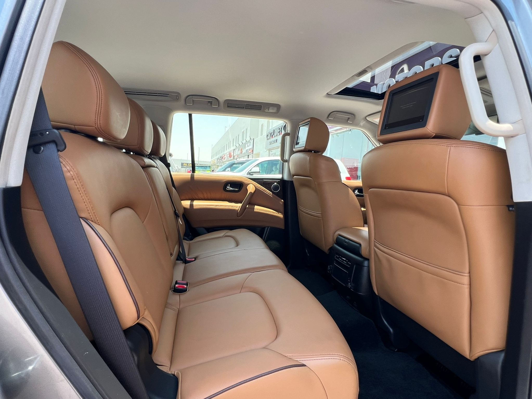 Nissan Patrol Platinum 2019 — photo 9 for sale in Qatar