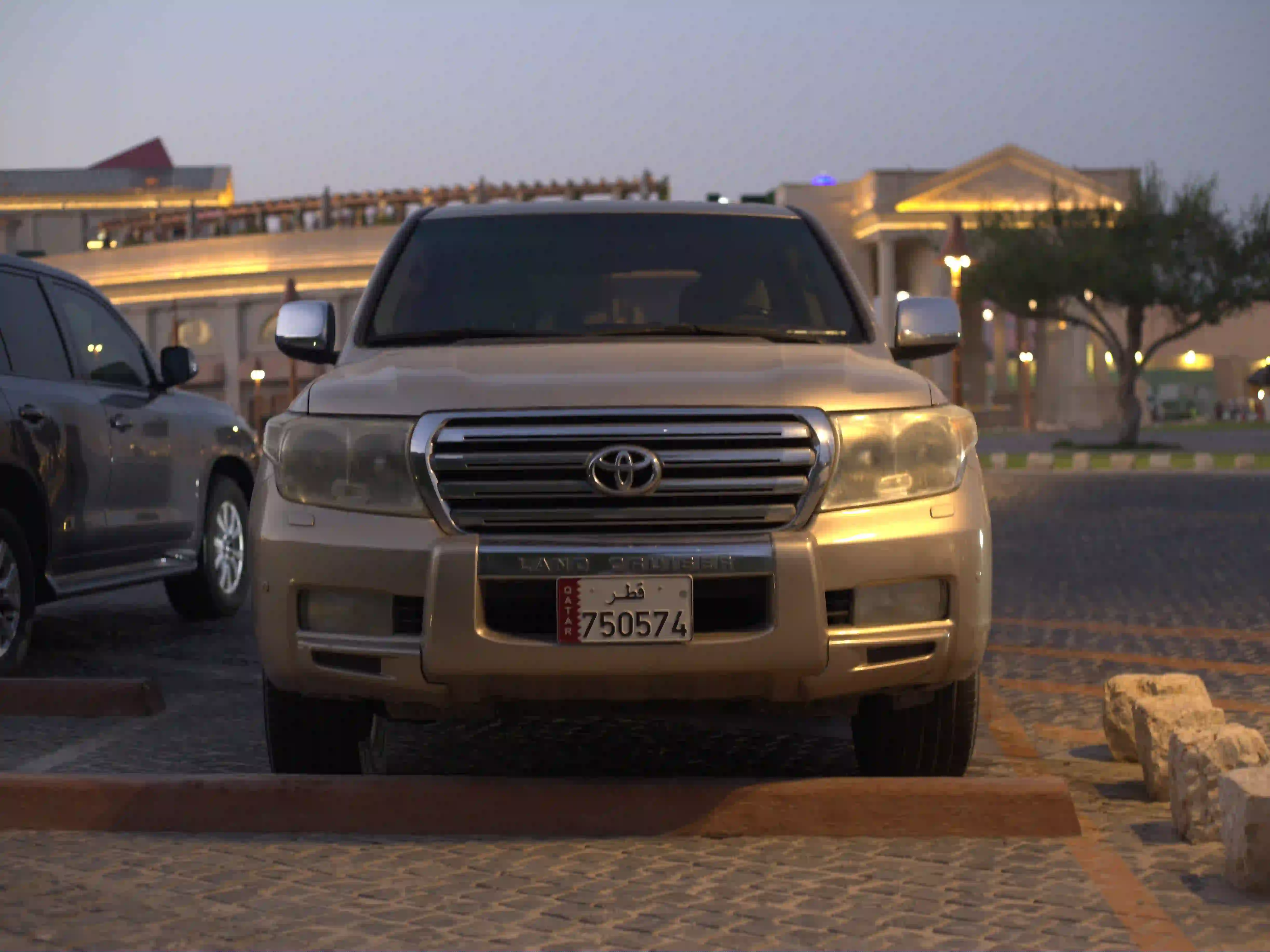 Toyota Land Cruiser VX.R 2010 - Image 4