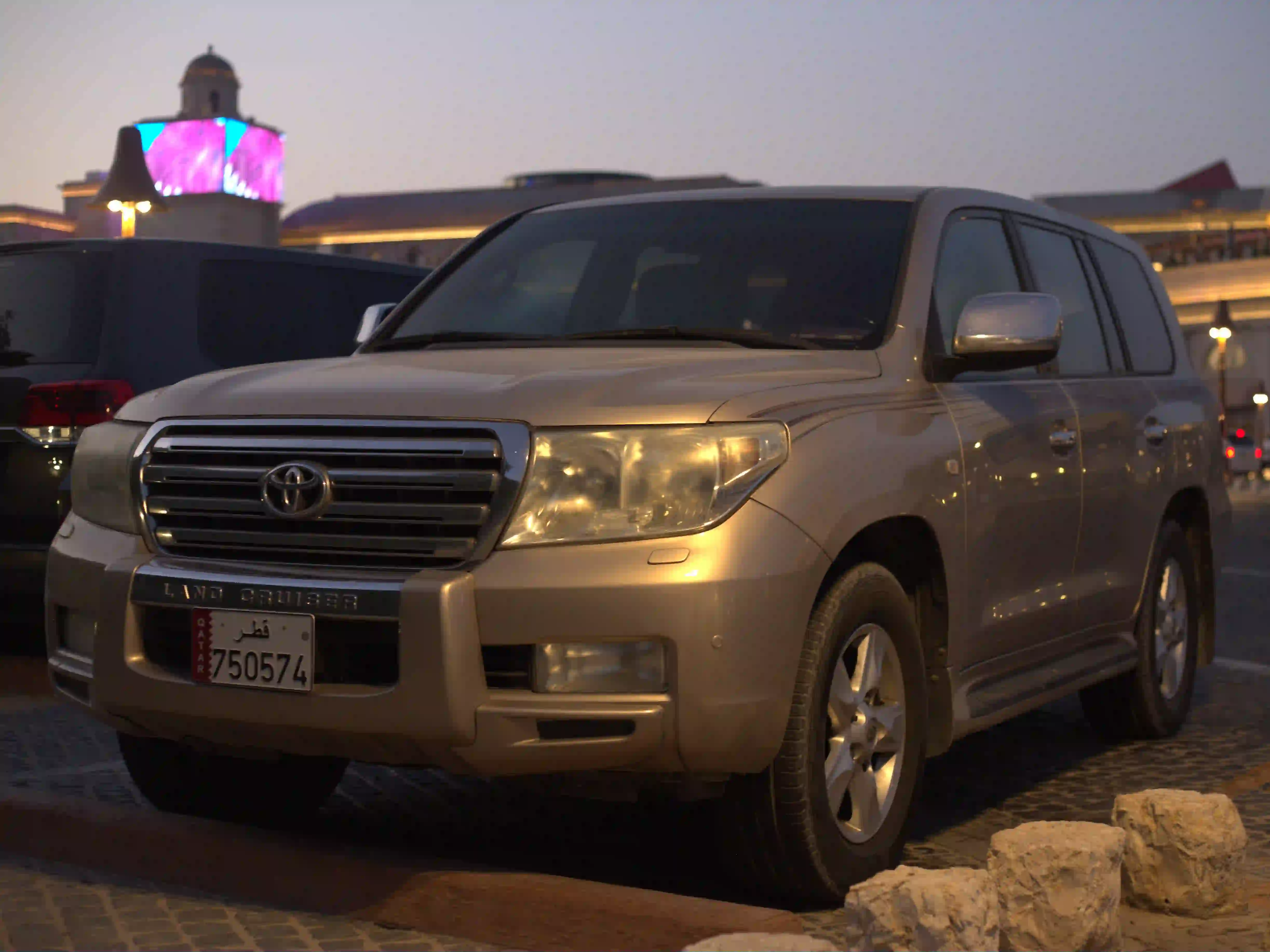 Toyota Land Cruiser VX.R 2010 — photo 13 for sale in Qatar